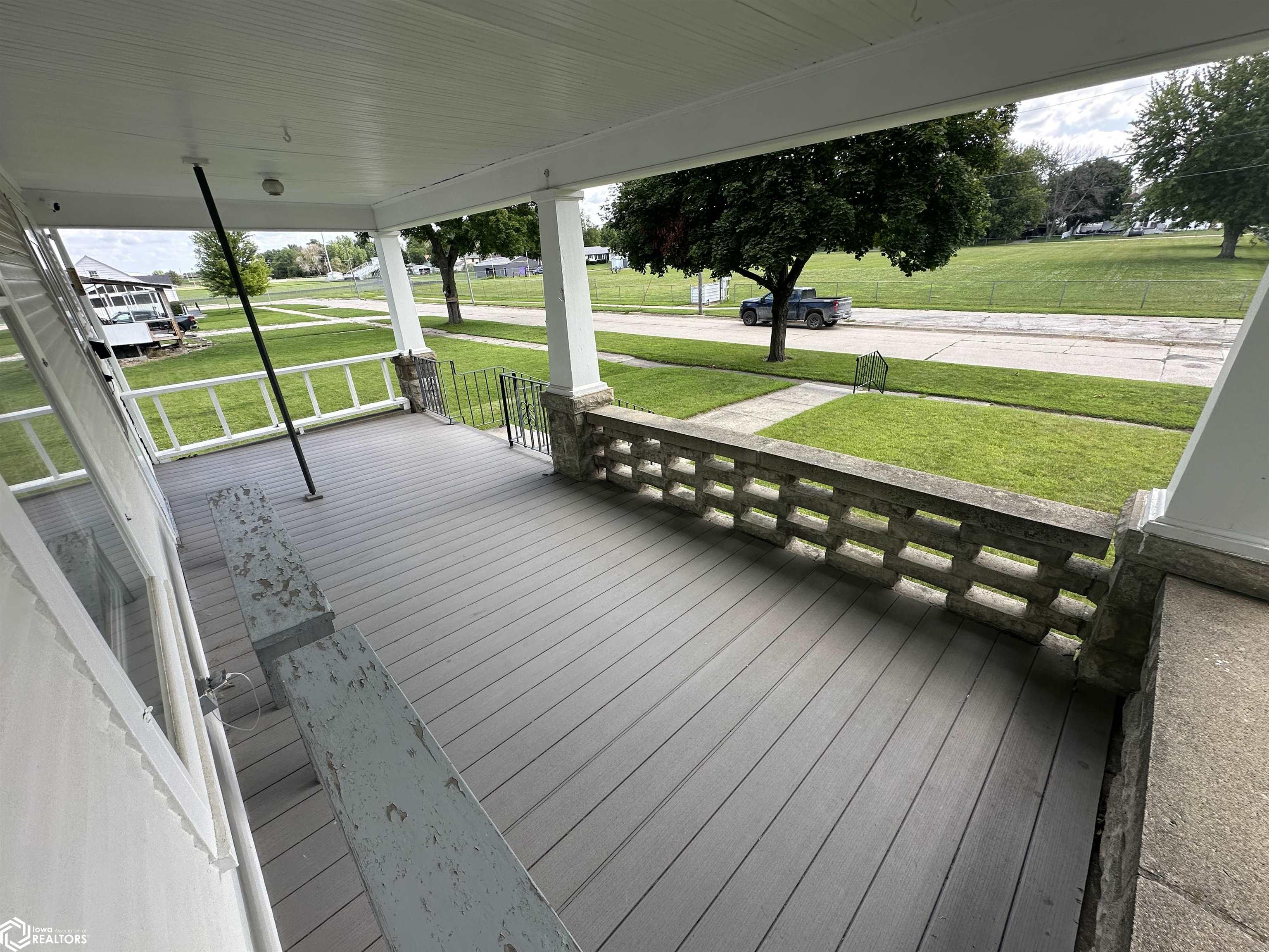 201 N Hewett Avenue, Eagle Grove, Iowa image 4