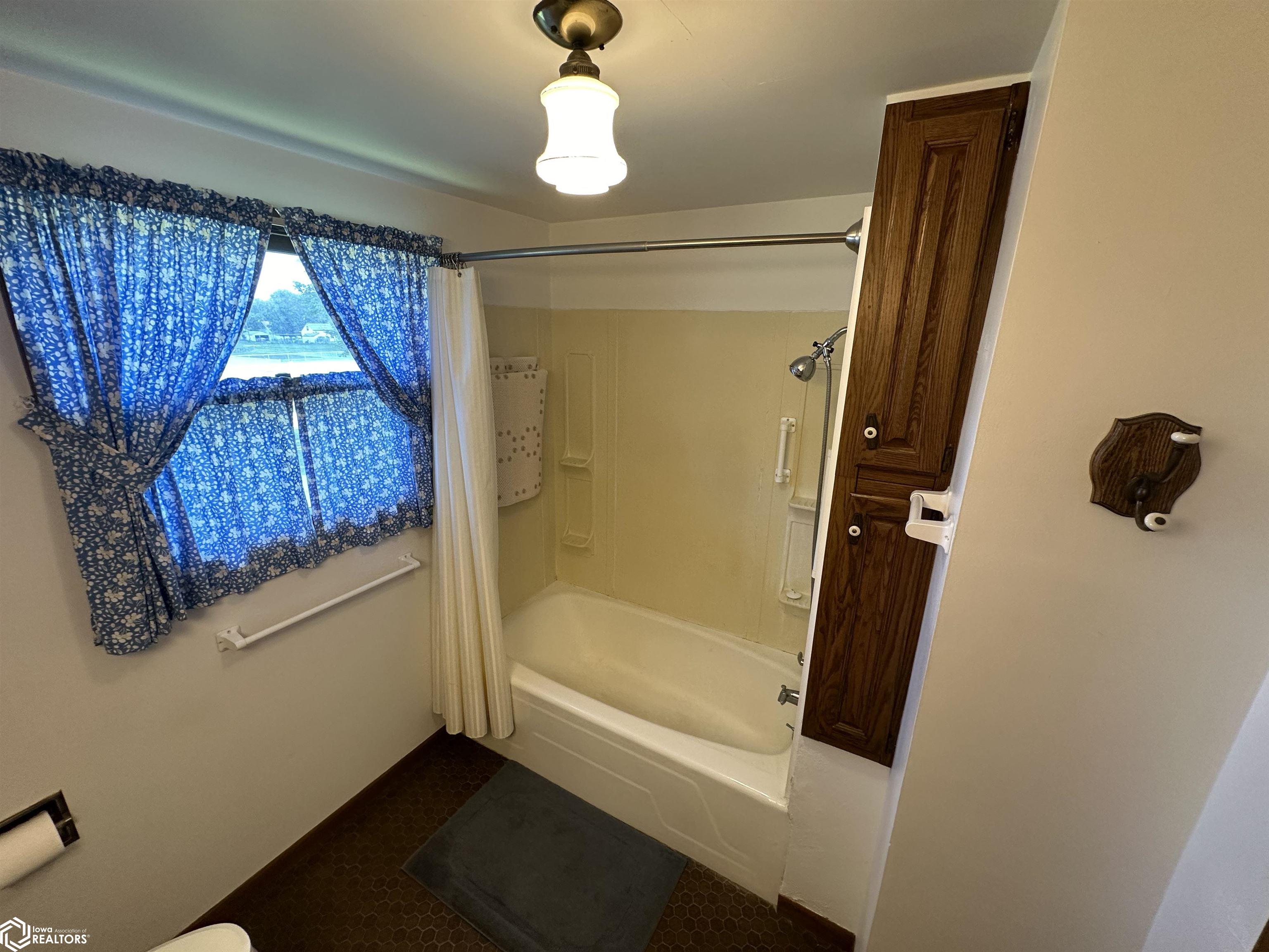 201 N Hewett Avenue, Eagle Grove, Iowa image 31