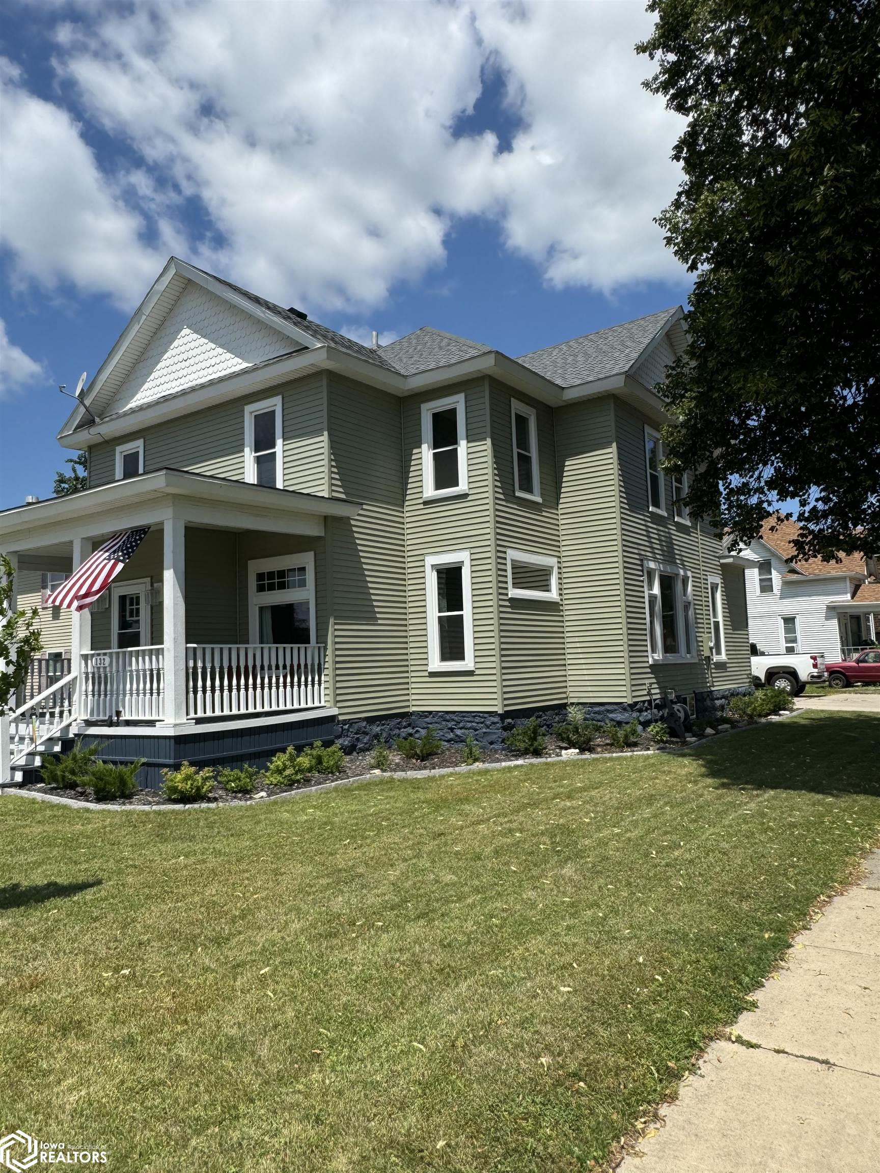 132 2nd Street, Mason City, Iowa image 2
