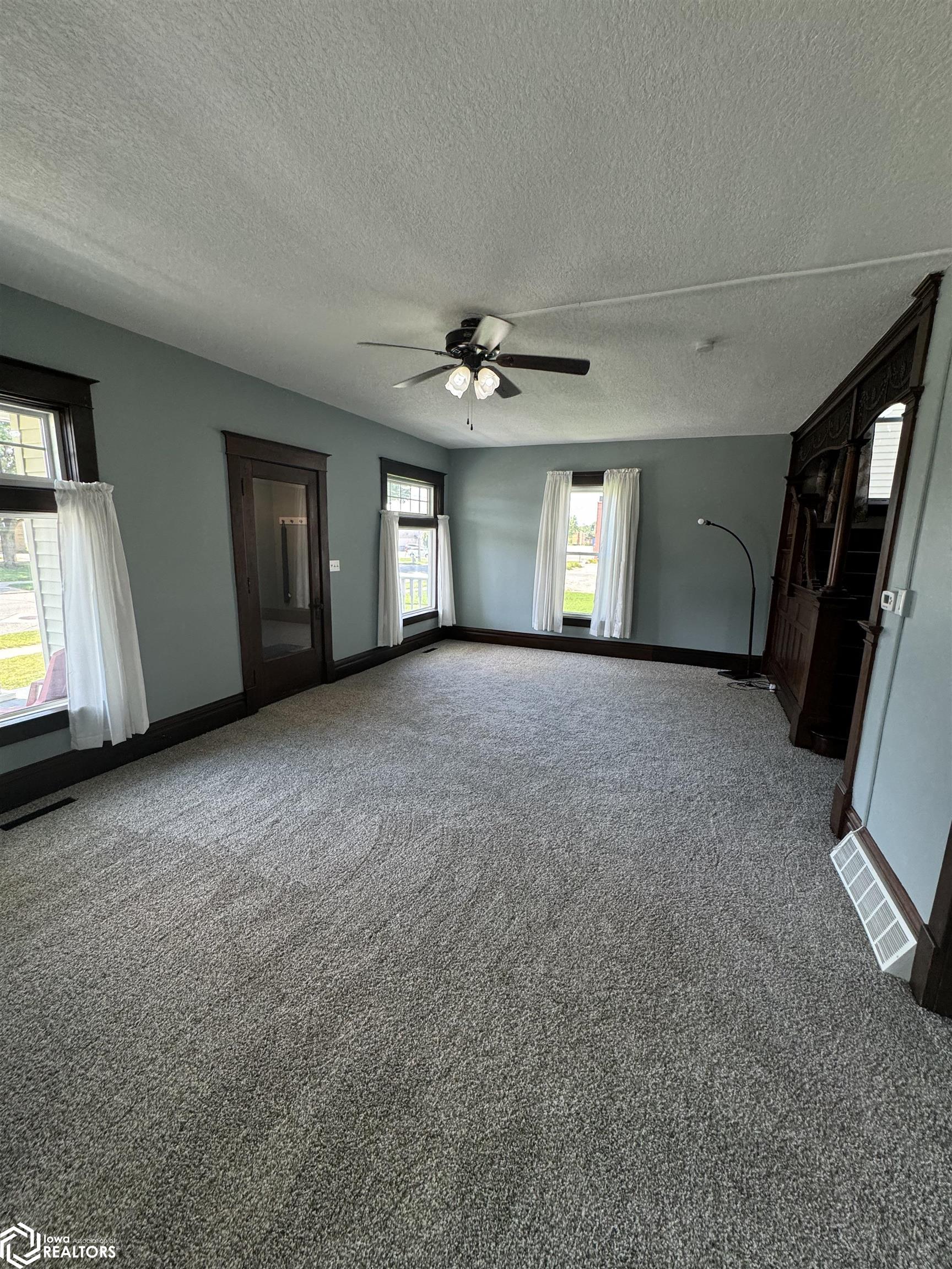 132 2nd Street, Mason City, Iowa image 24