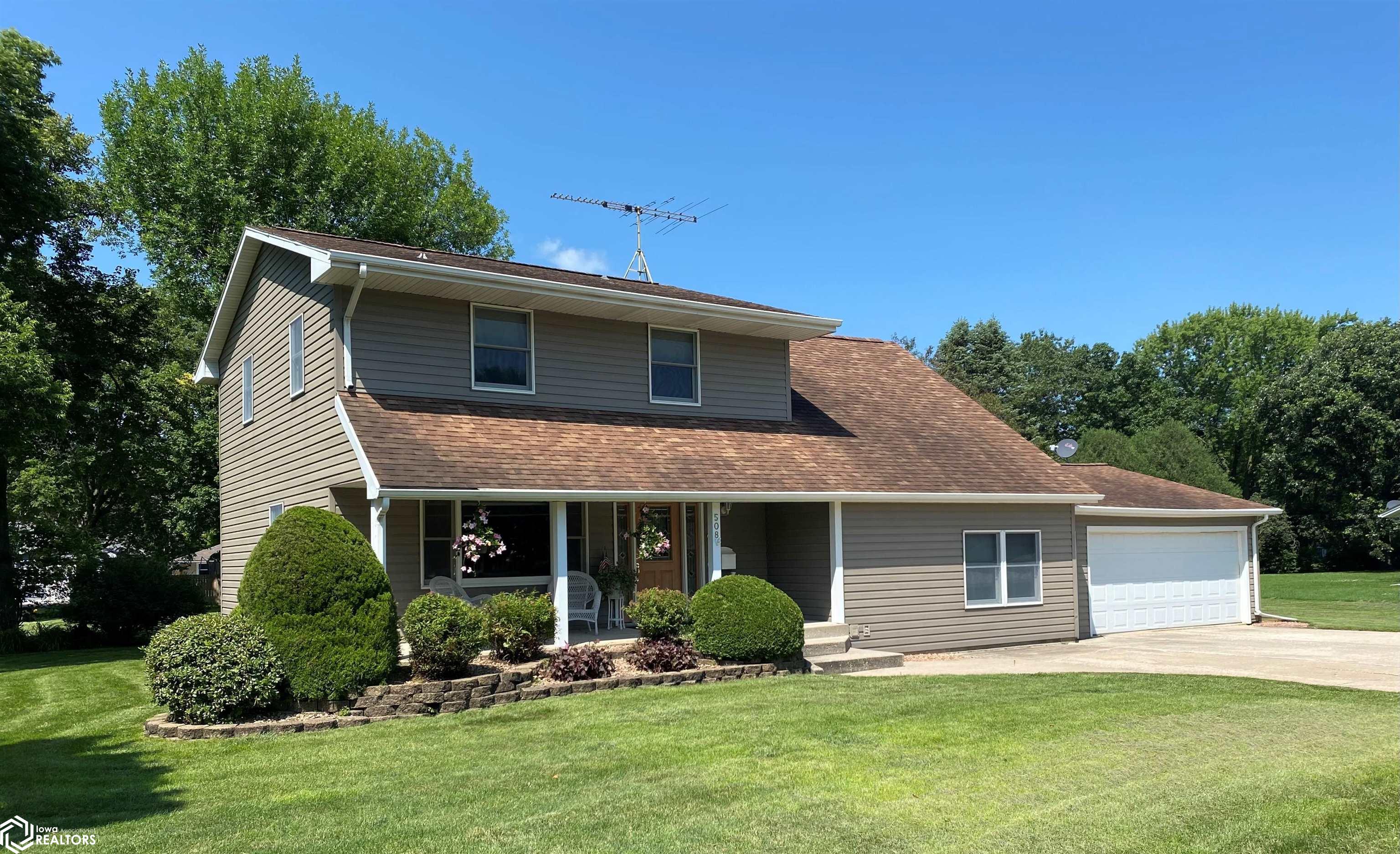 508 Maple Lane, Clarion, Iowa image 2