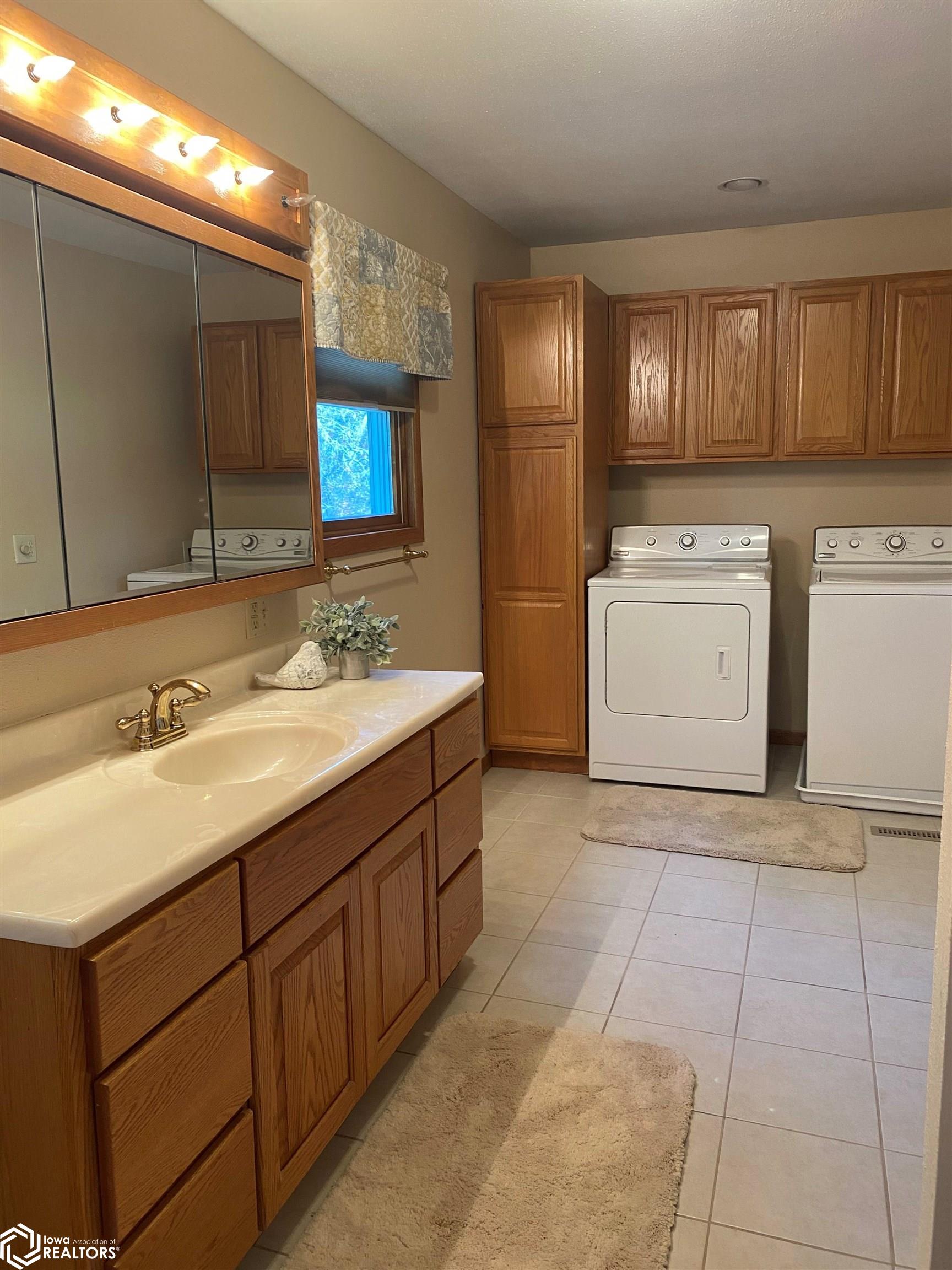 508 Maple Lane, Clarion, Iowa image 33