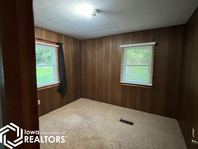 6182-6181 NE Lakeshore Drive, Brooklyn, Iowa image 10