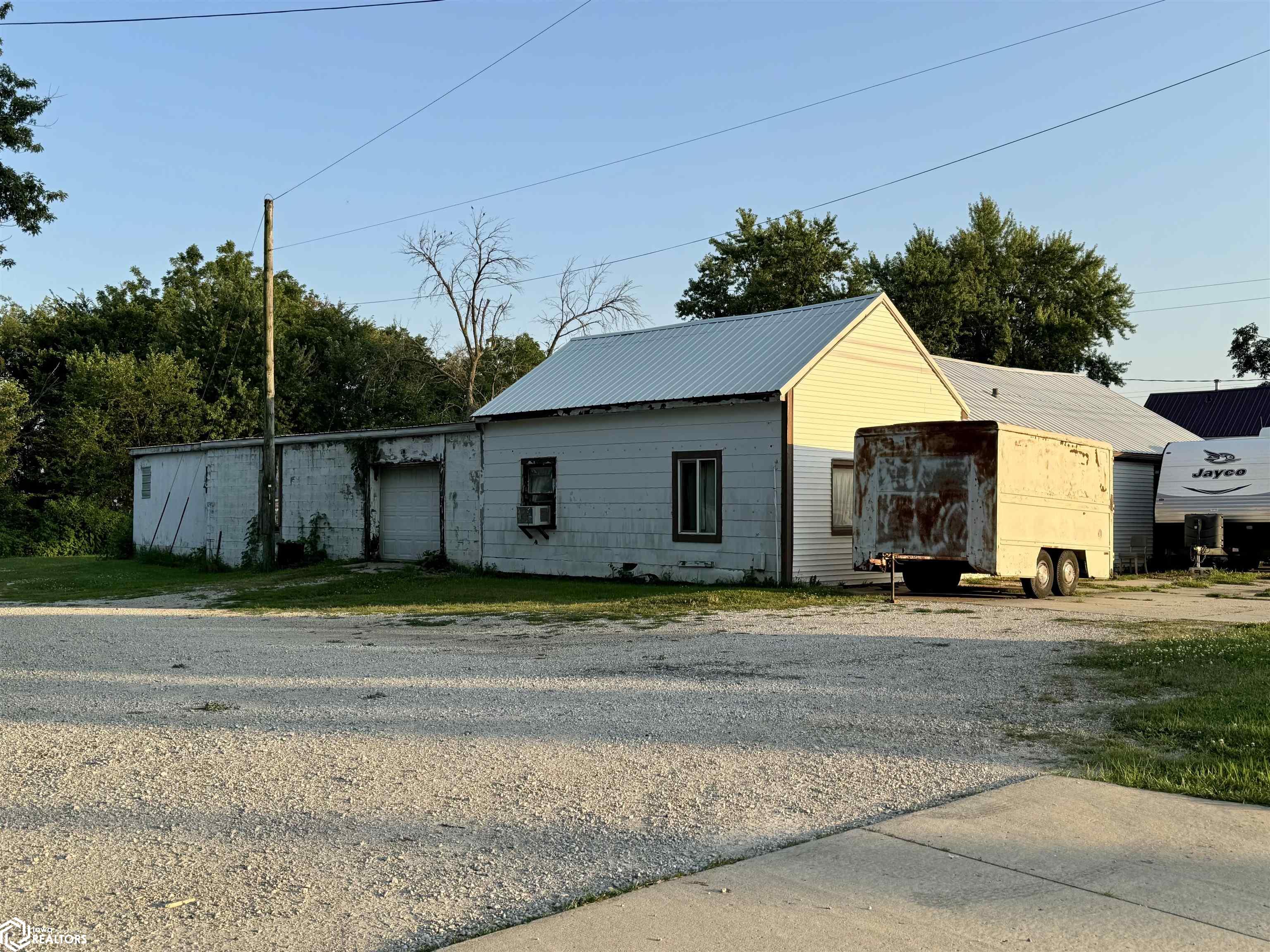 711 New York Ave, Creston, Iowa 50801, ,Commercial (5+ Units),For Sale,New York Ave,6319432