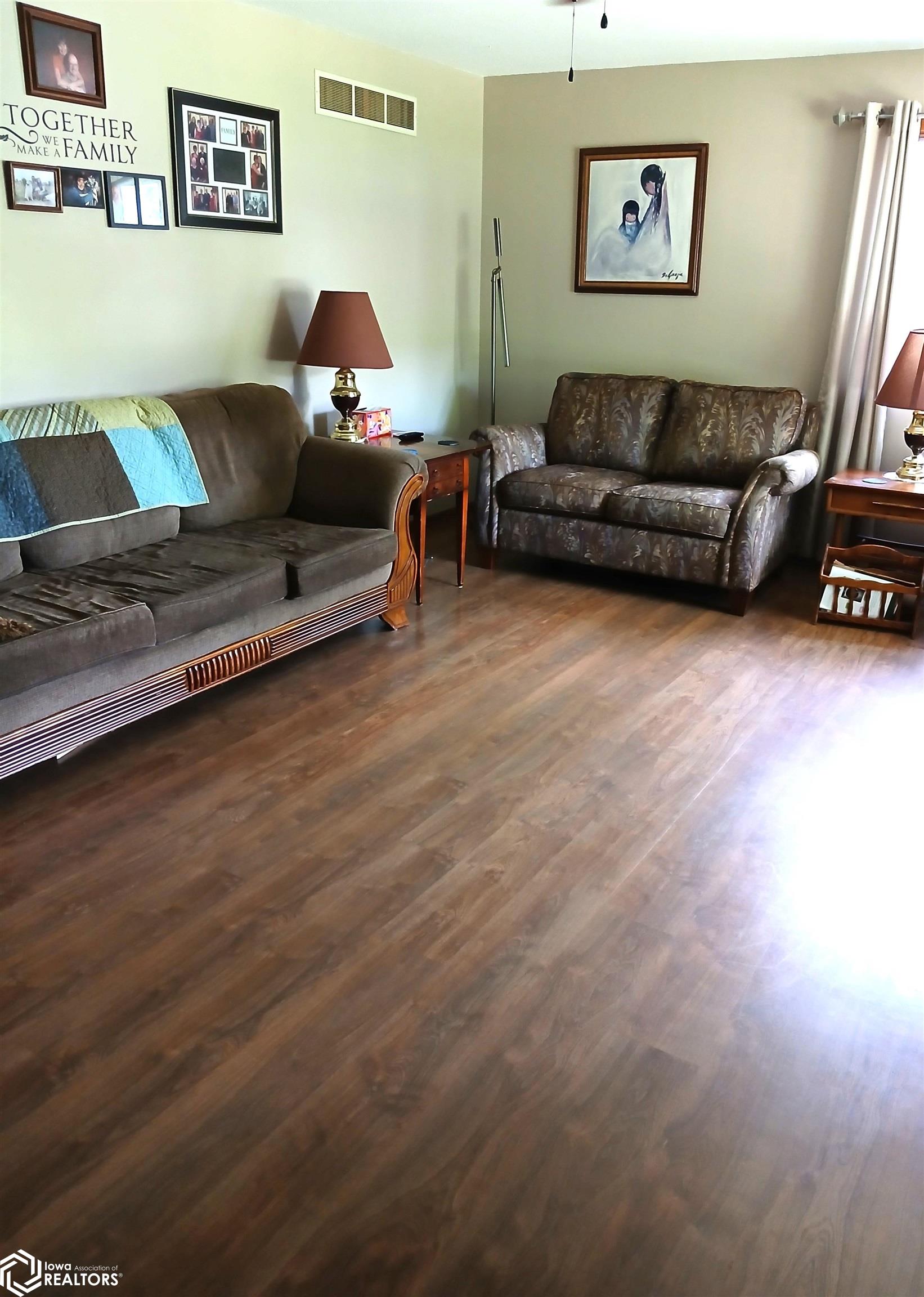 Spacious with laminate floors