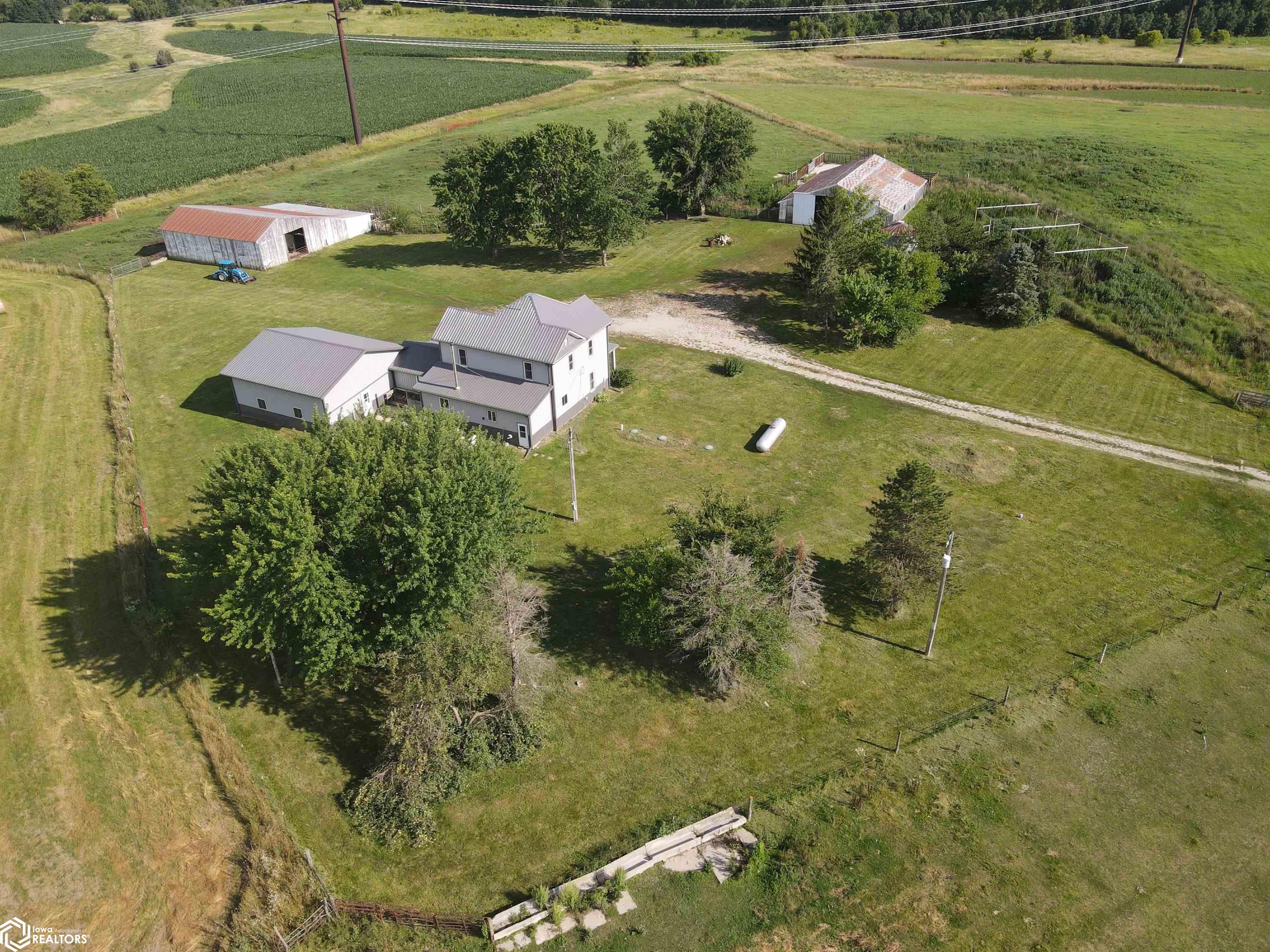 12592 Hill Boulevard, Drakesville, Iowa image 2