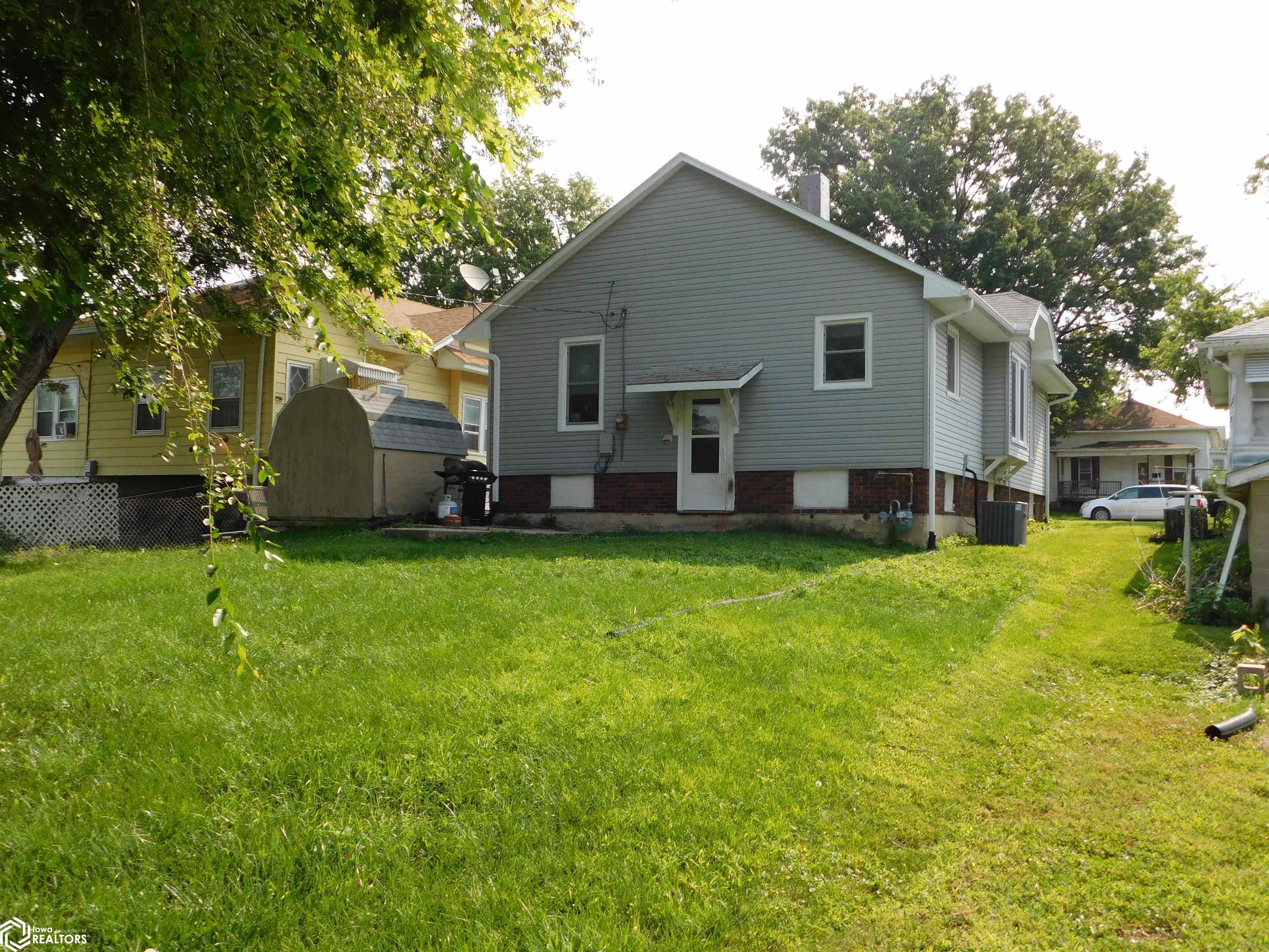 408 N Pine Street, Creston, Iowa image 2