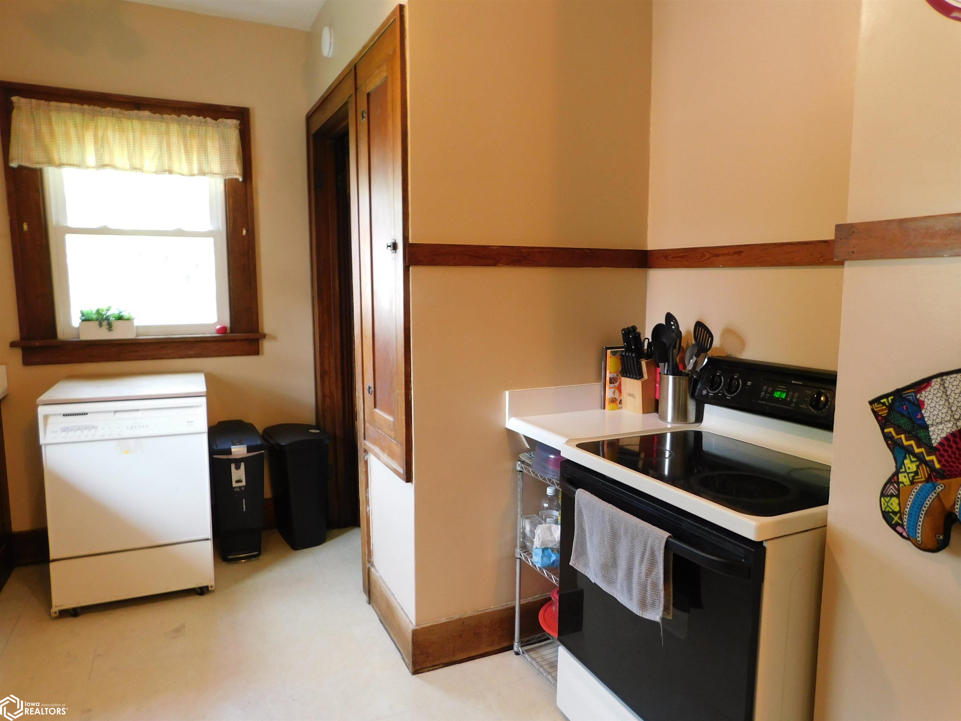 408 N Pine Street, Creston, Iowa image 21
