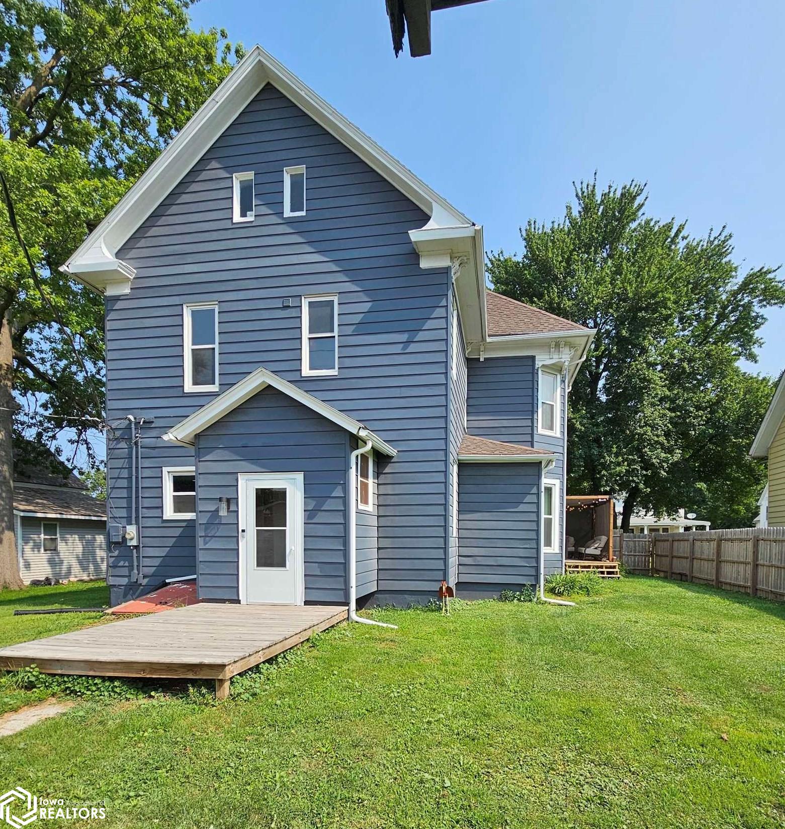 606 W Montgomery Street, Creston, Iowa image 3