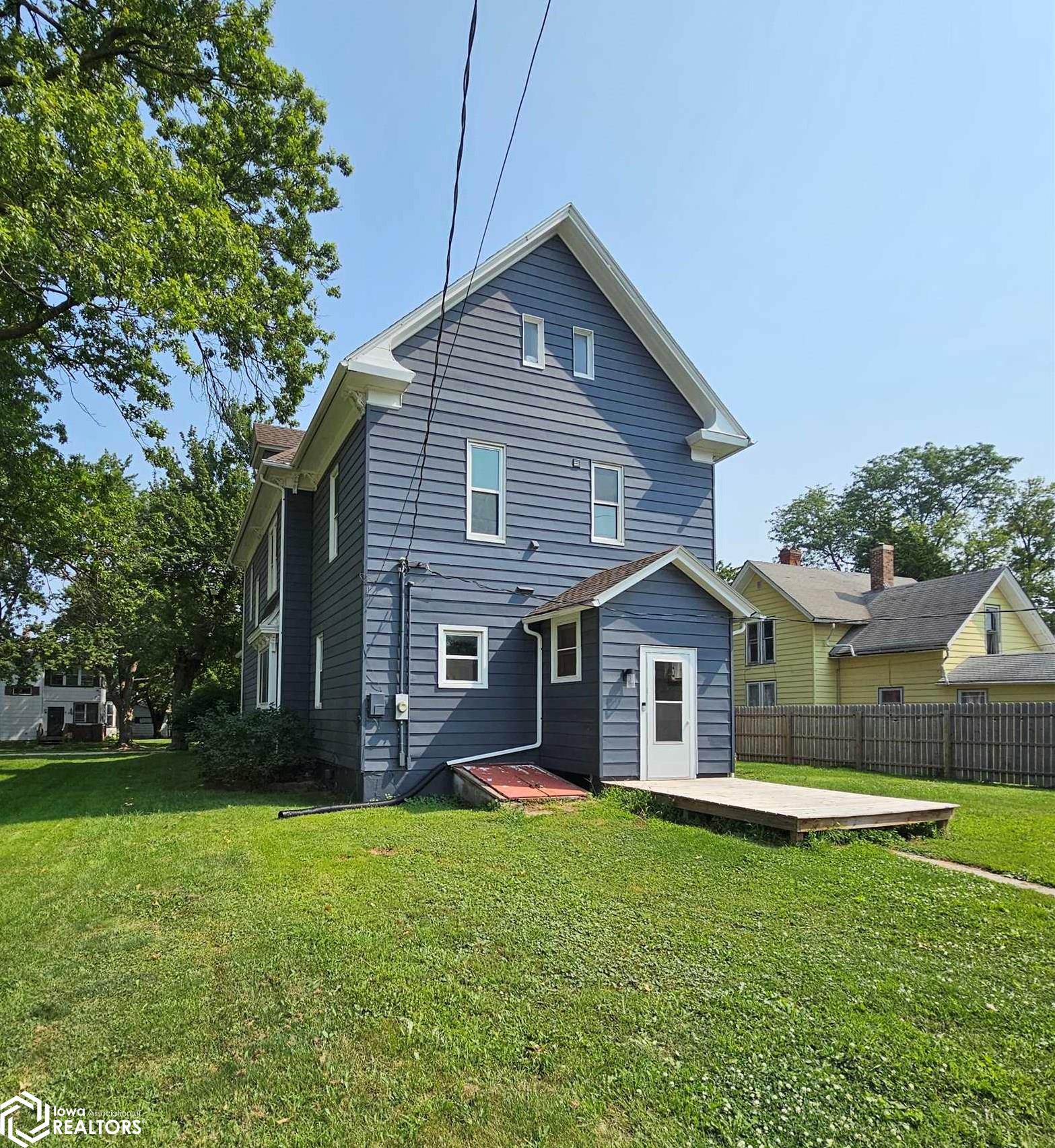 606 W Montgomery Street, Creston, Iowa image 4