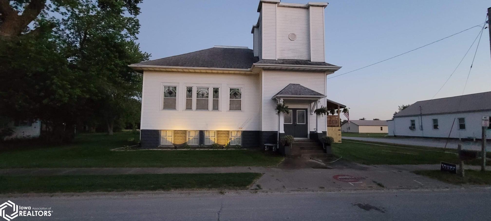 202 E Pleasant, Cincinnati, Iowa image 1
