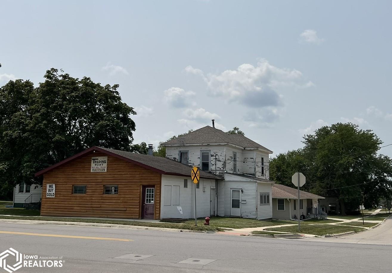 108 W Clay Street, Osceola, Iowa 50213, ,Commercial (5+ Units),For Sale,Clay,6319655