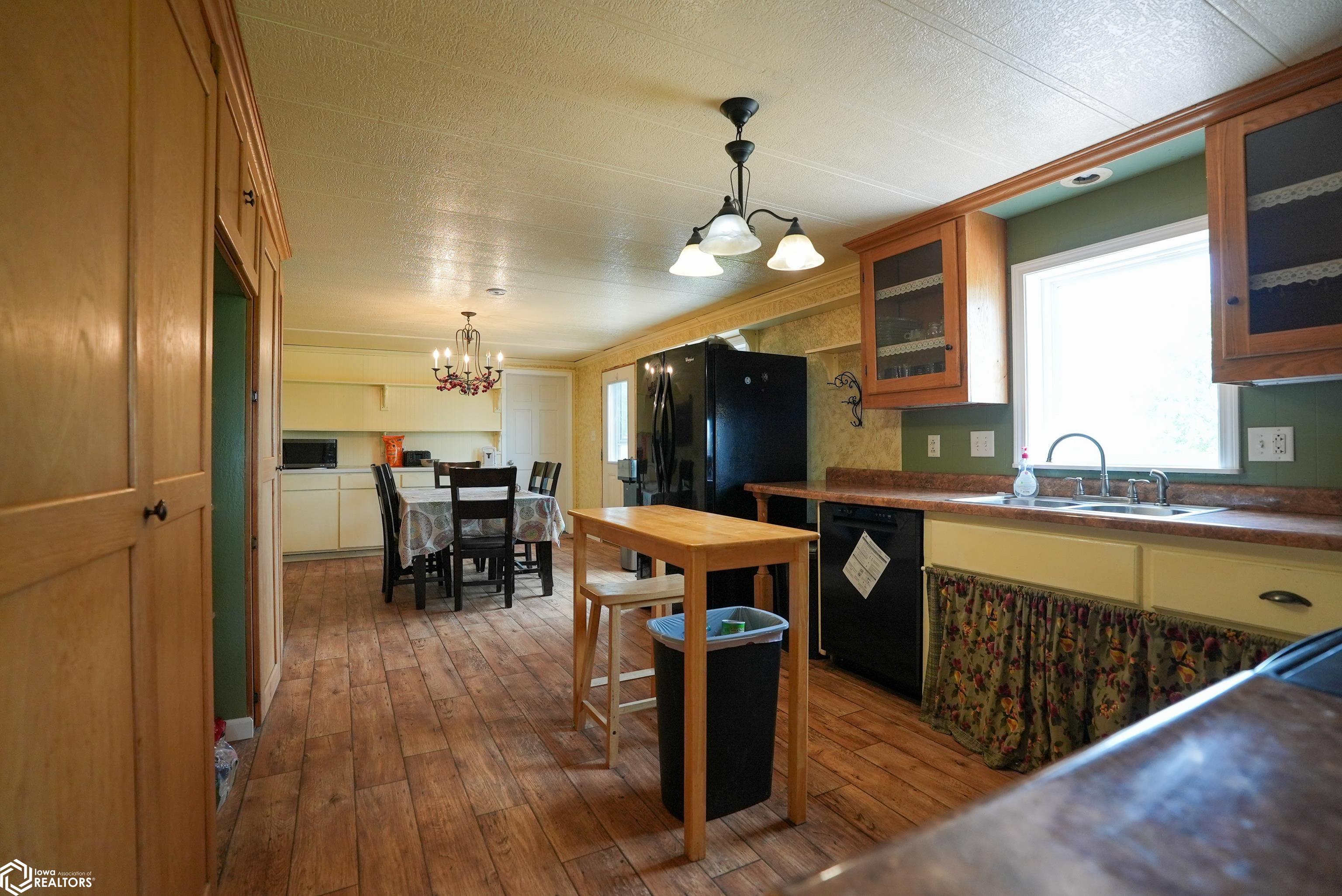 6001 145th Trail, Albia, Iowa image 3