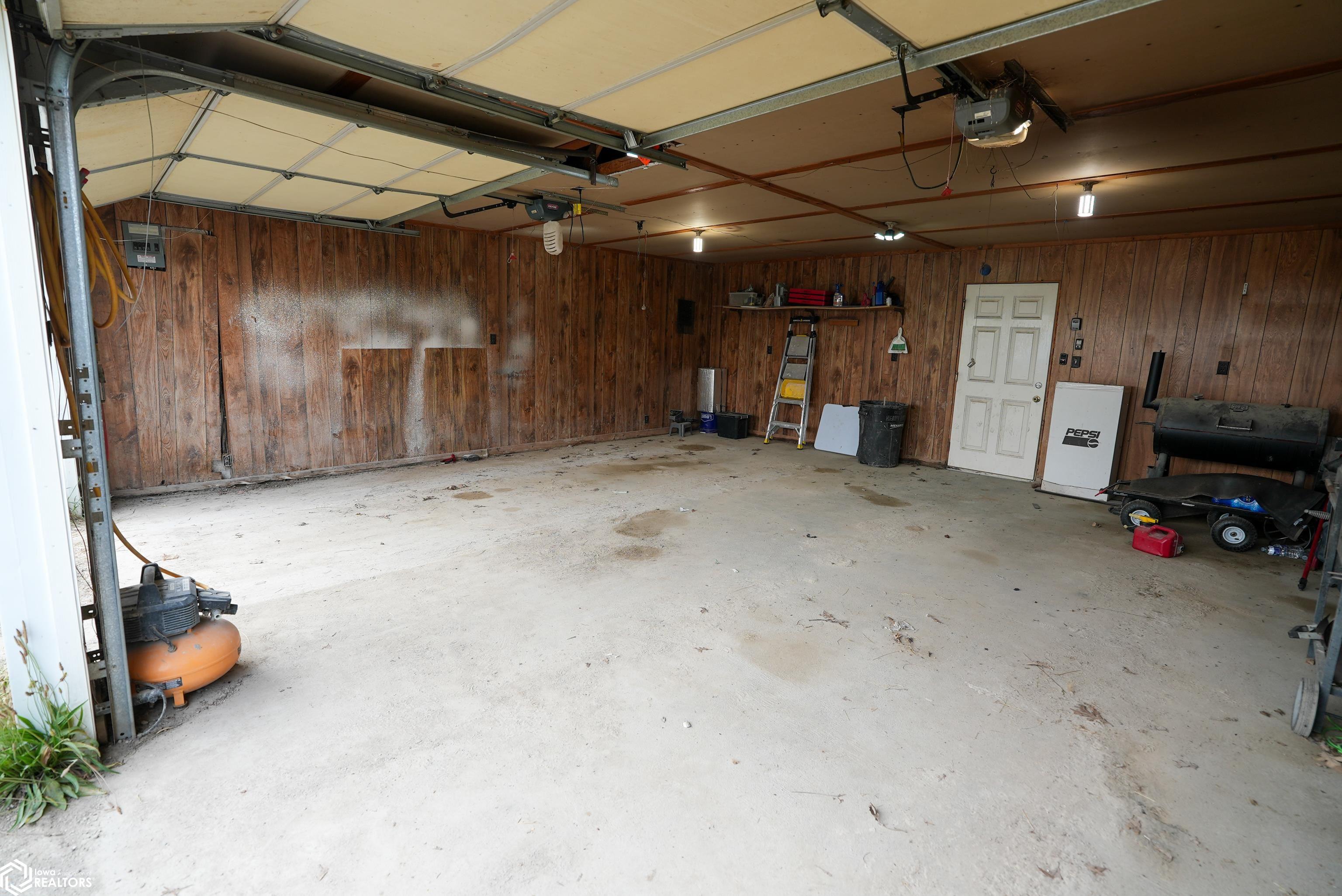6001 145th Trail, Albia, Iowa image 40