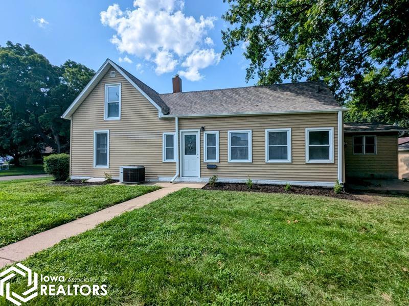 1318 South Street, Burlington, Iowa image 1