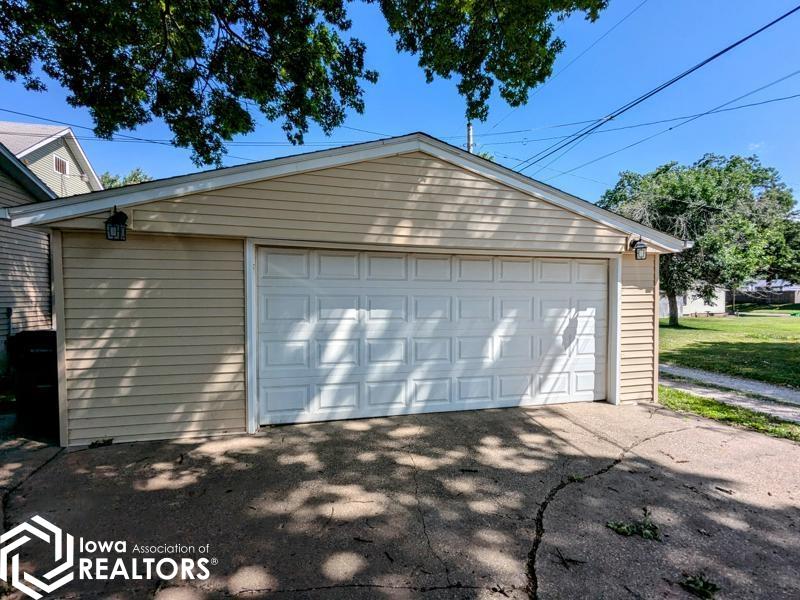 1318 South Street, Burlington, Iowa image 17