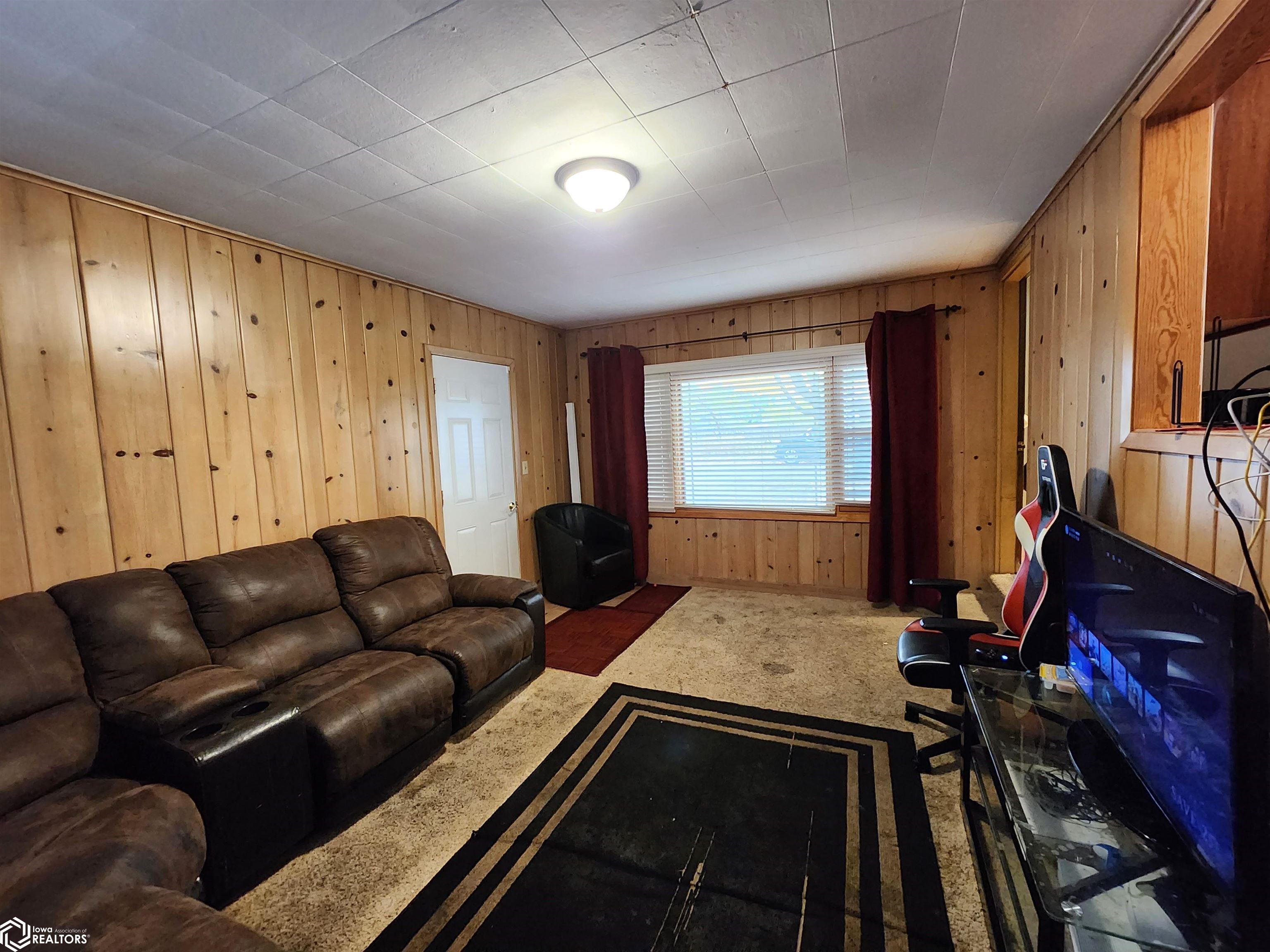 633 S Rhode Island Avenue, Mason City, Iowa image 11