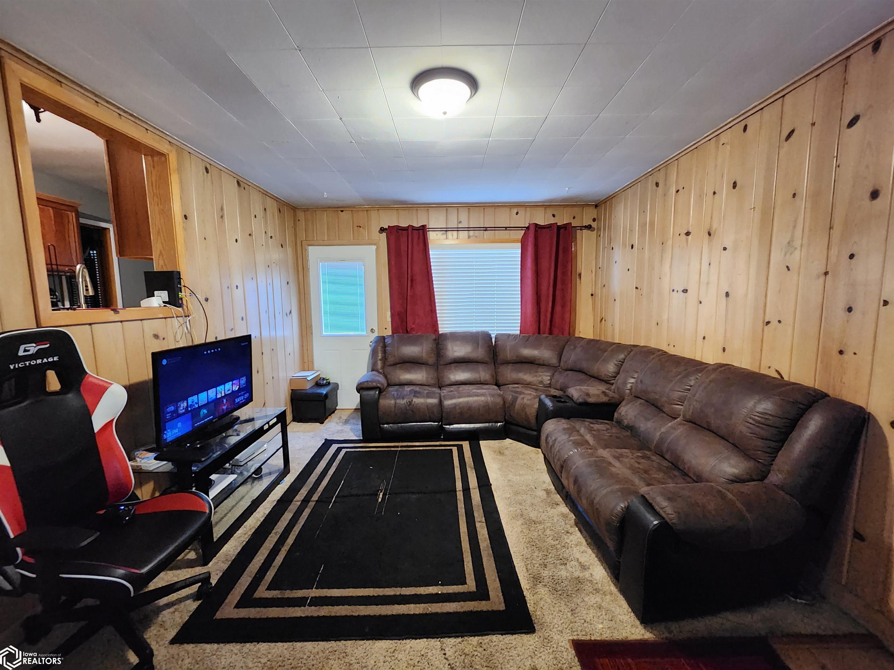 633 S Rhode Island Avenue, Mason City, Iowa image 12