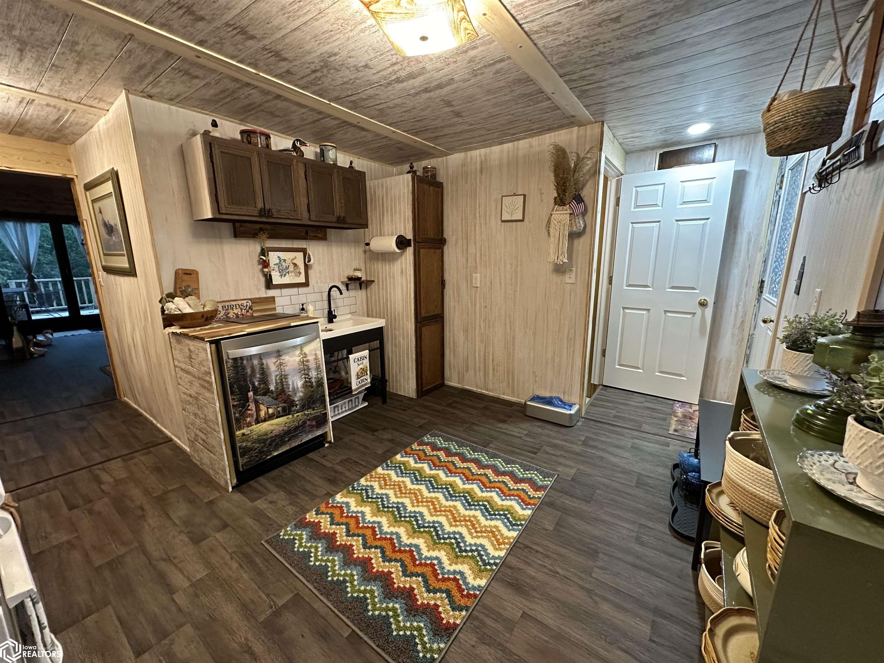 4182 Shady Lane, Brooklyn, Iowa image 12