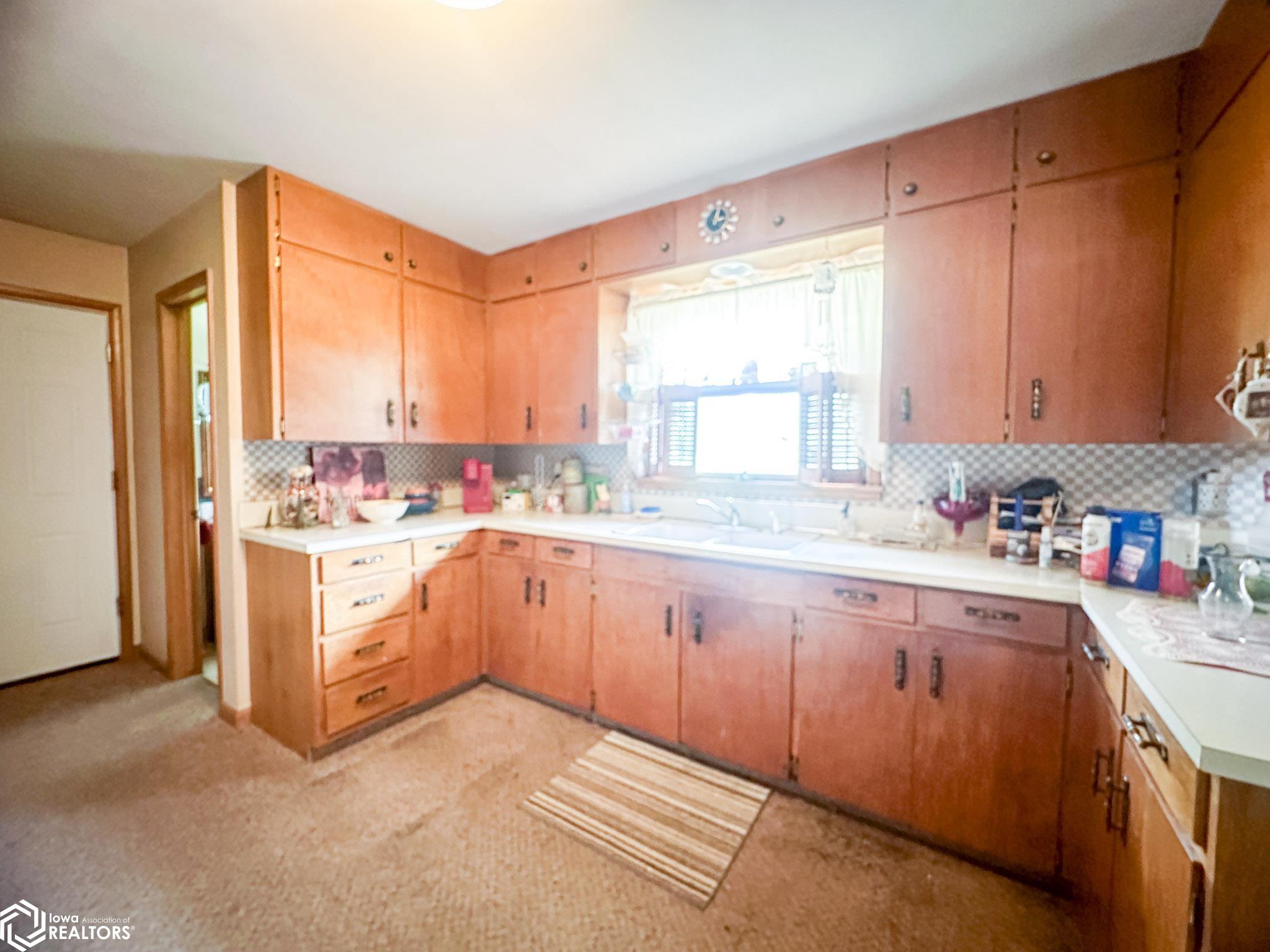 801 N 11th St, Northwood, Iowa image 2