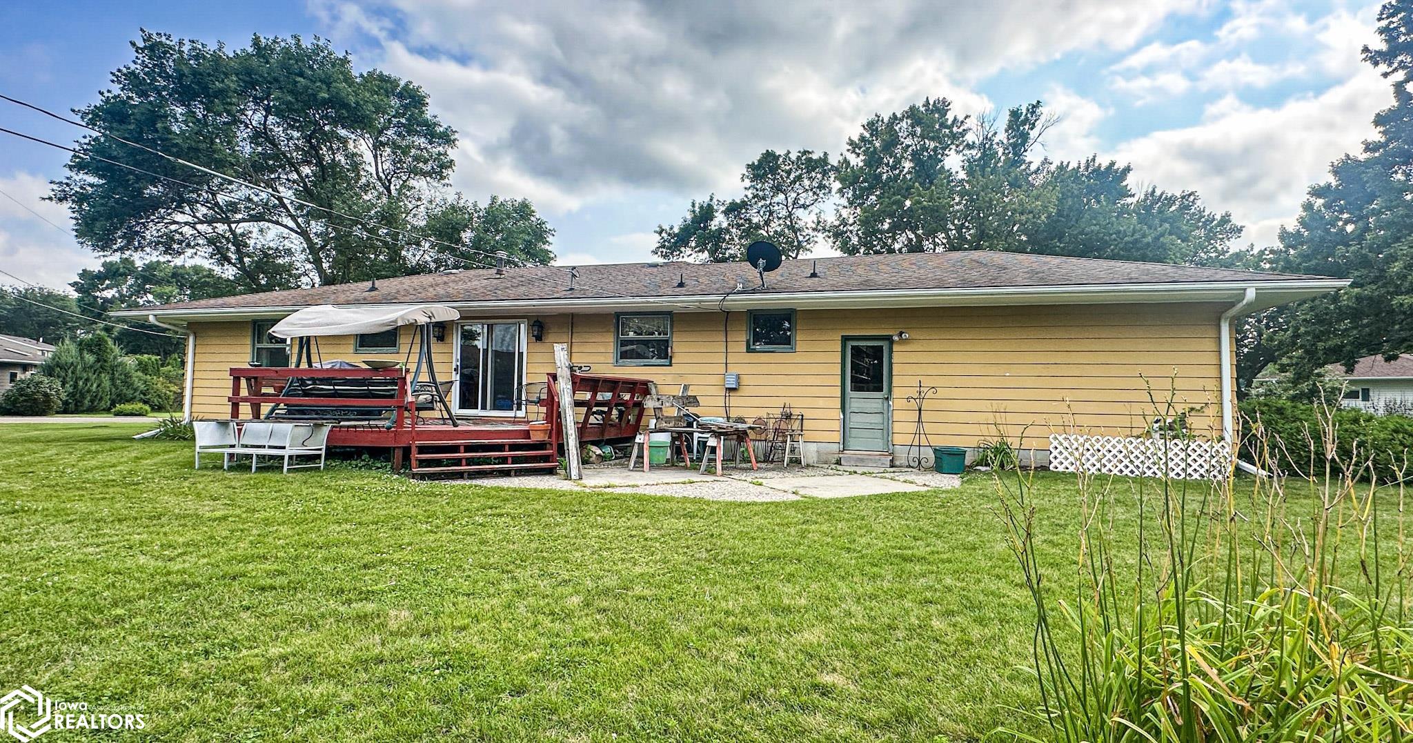 801 N 11th St, Northwood, Iowa image 11