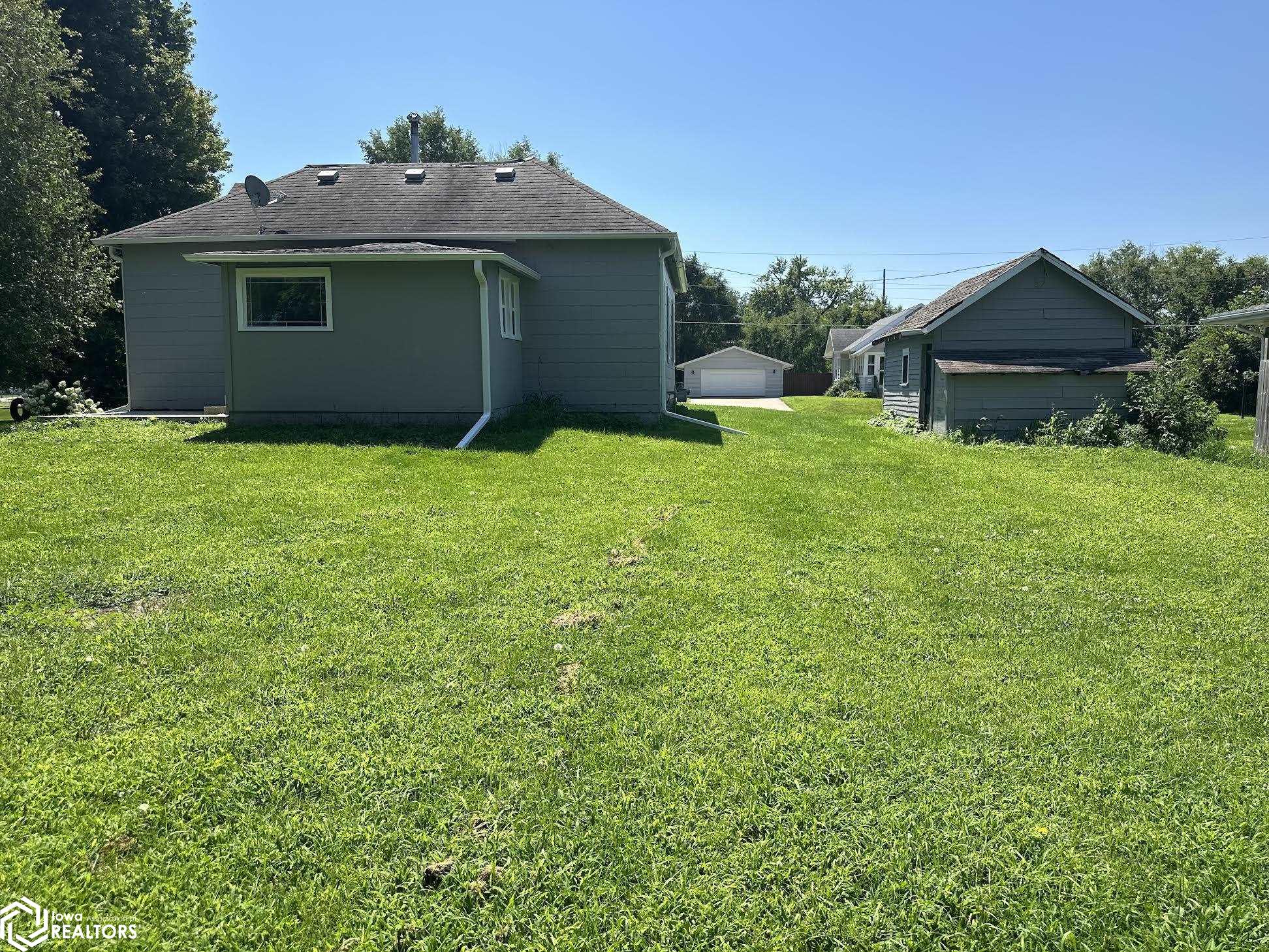 1510 16th Avenue, Eldora, Iowa image 3
