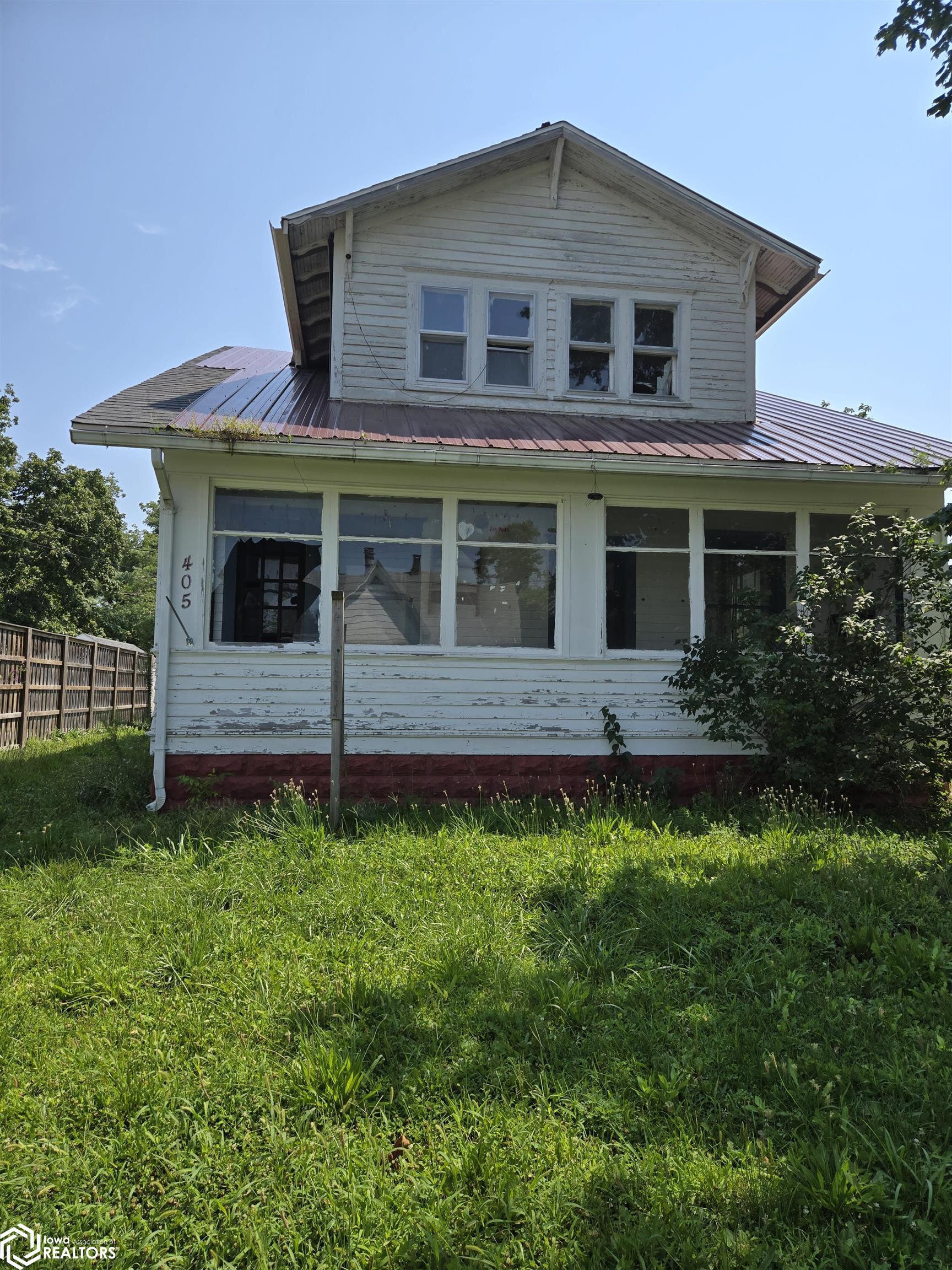 405 N Center Street, La Harpe, Illinois image 1