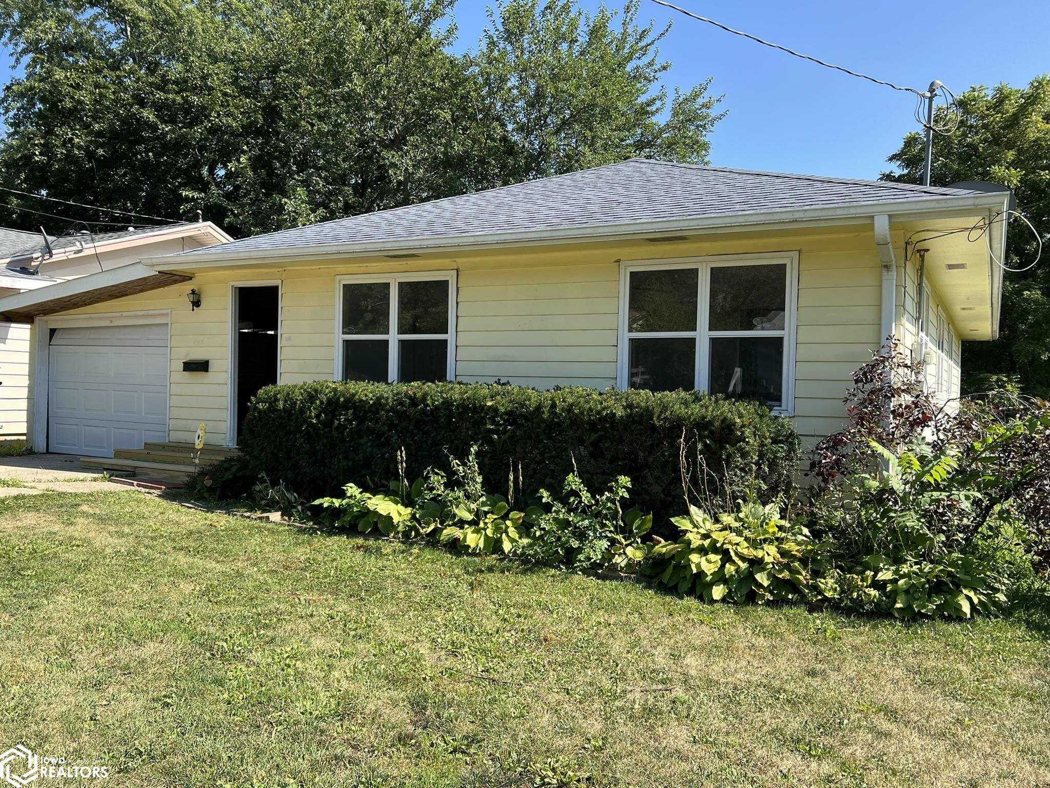 416 E Washington Street, Osceola, Iowa 50213, 3 Bedrooms Bedrooms, ,2 BathroomsBathrooms,Single Family,For Sale,Washington,6320052