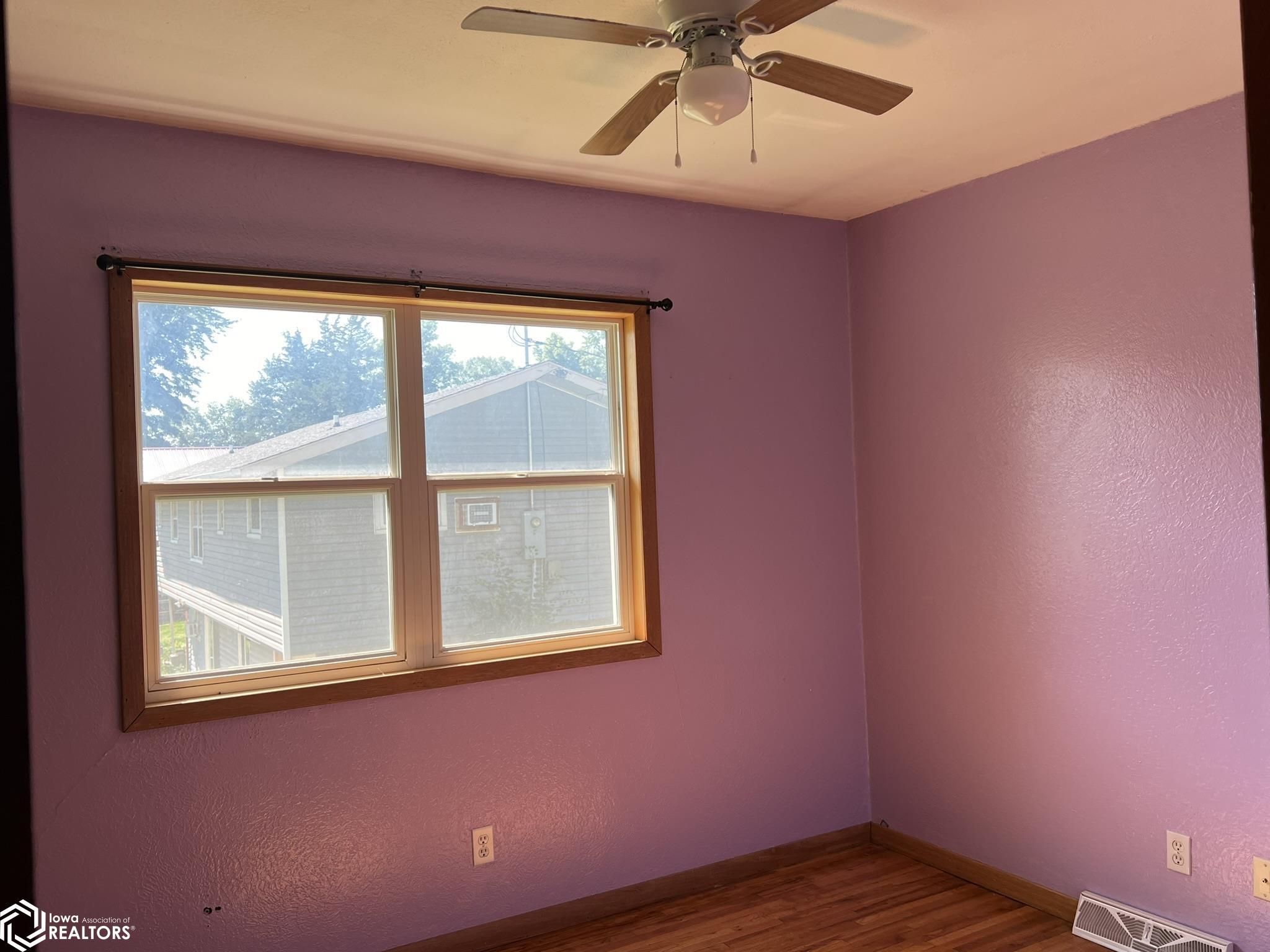 416 E Washington Street, Osceola, Iowa 50213, 3 Bedrooms Bedrooms, ,2 BathroomsBathrooms,Single Family,For Sale,Washington,6320052