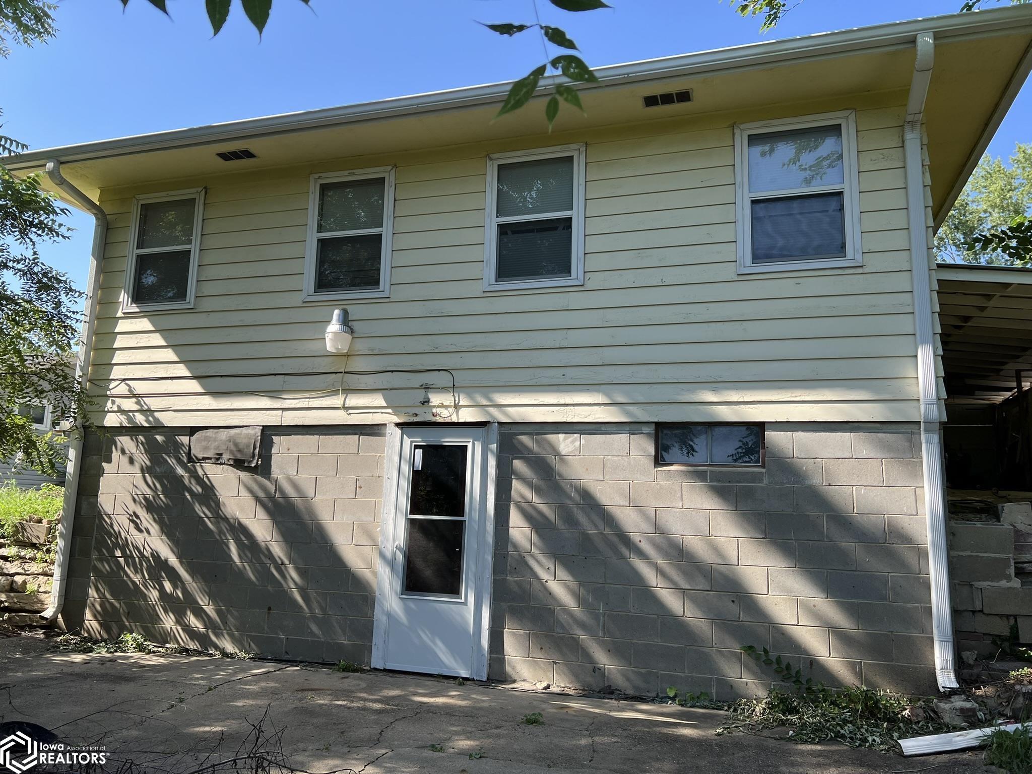416 E Washington Street, Osceola, Iowa 50213, 3 Bedrooms Bedrooms, ,2 BathroomsBathrooms,Single Family,For Sale,Washington,6320052