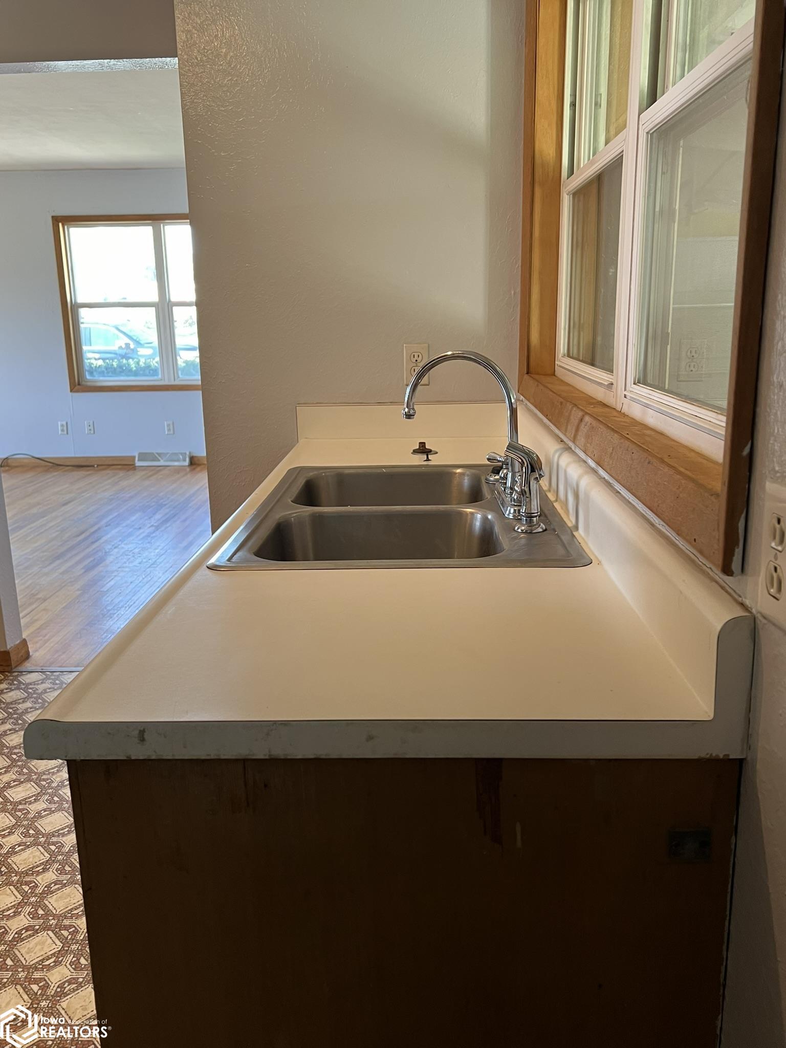 416 E Washington Street, Osceola, Iowa 50213, 3 Bedrooms Bedrooms, ,2 BathroomsBathrooms,Single Family,For Sale,Washington,6320052