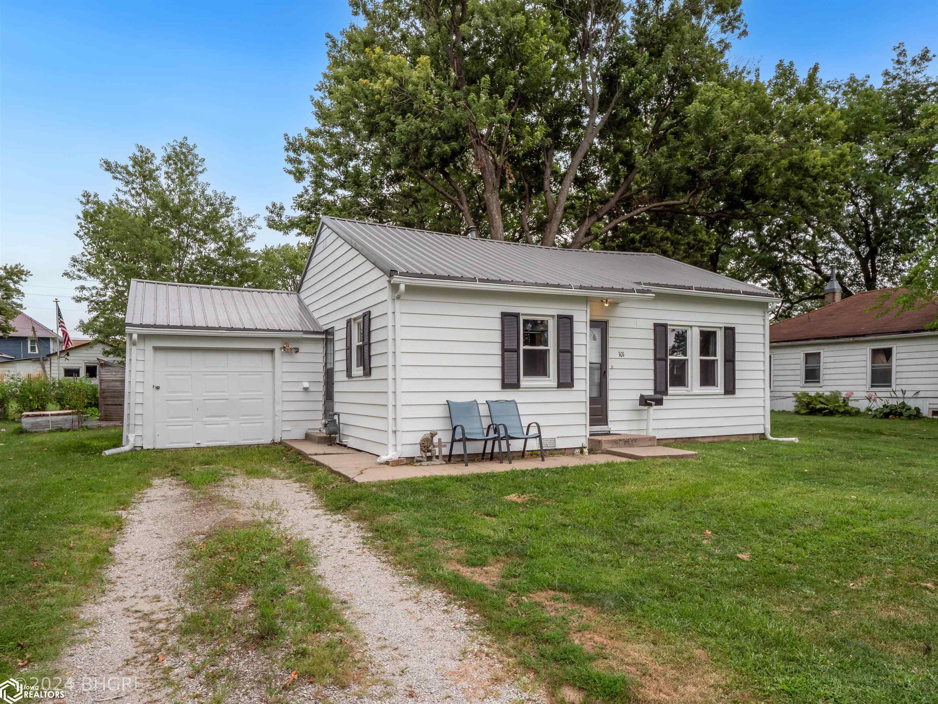 101 N Greeley Street, Corydon, Iowa image 2