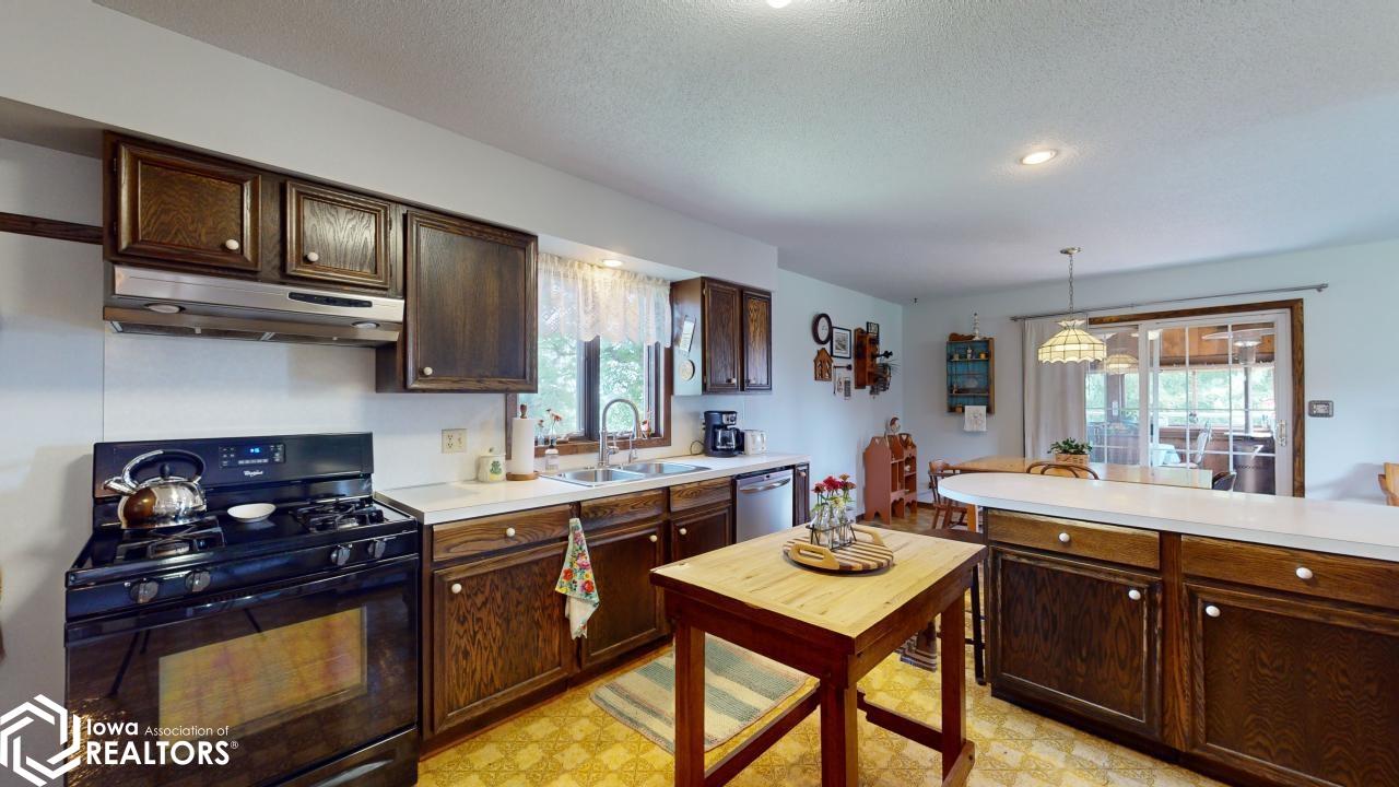 17069 400th Street, Leland, Iowa image 13