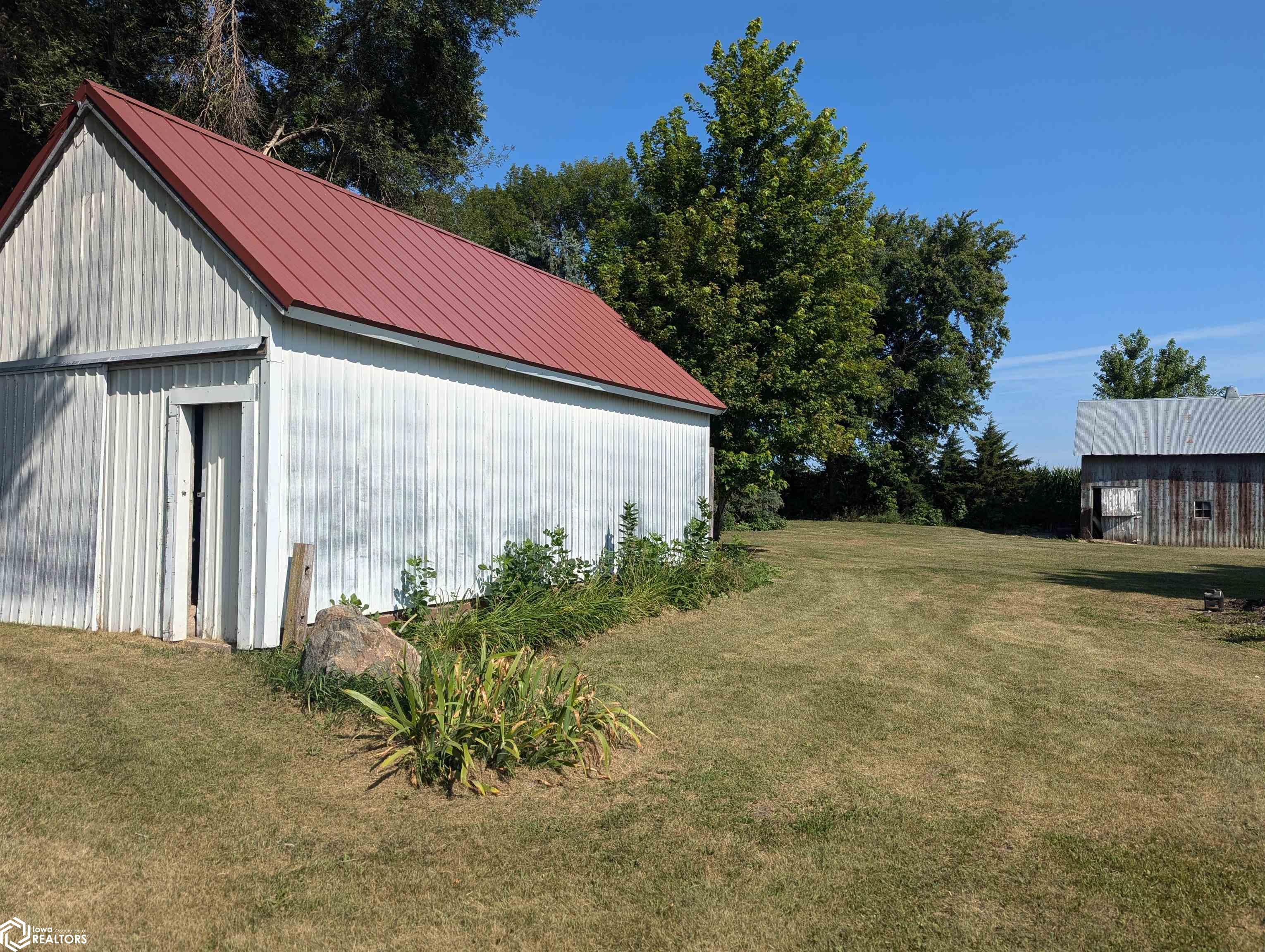 2015 200th St, Humboldt, Iowa image 25