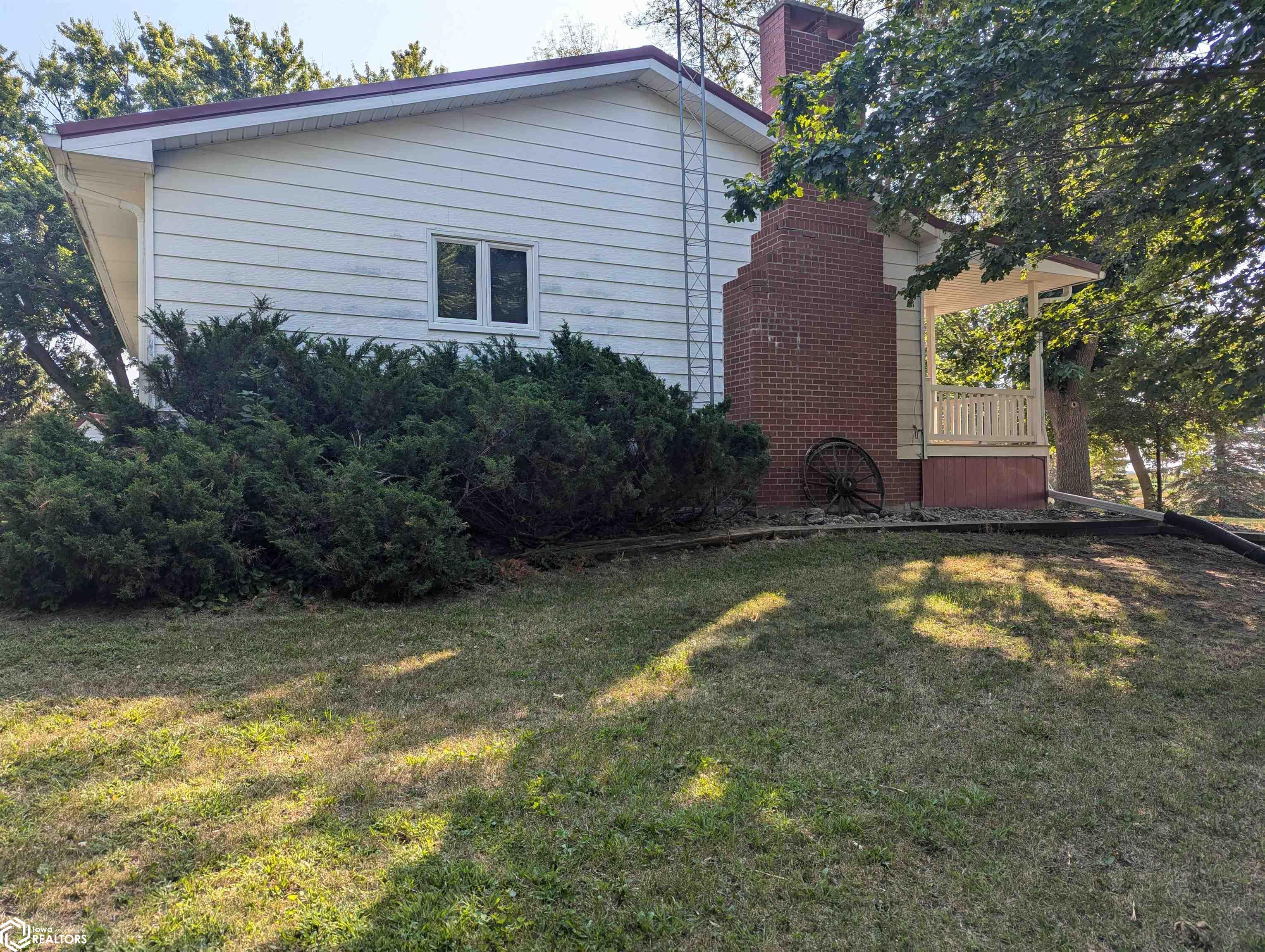 2015 200th St, Humboldt, Iowa image 28