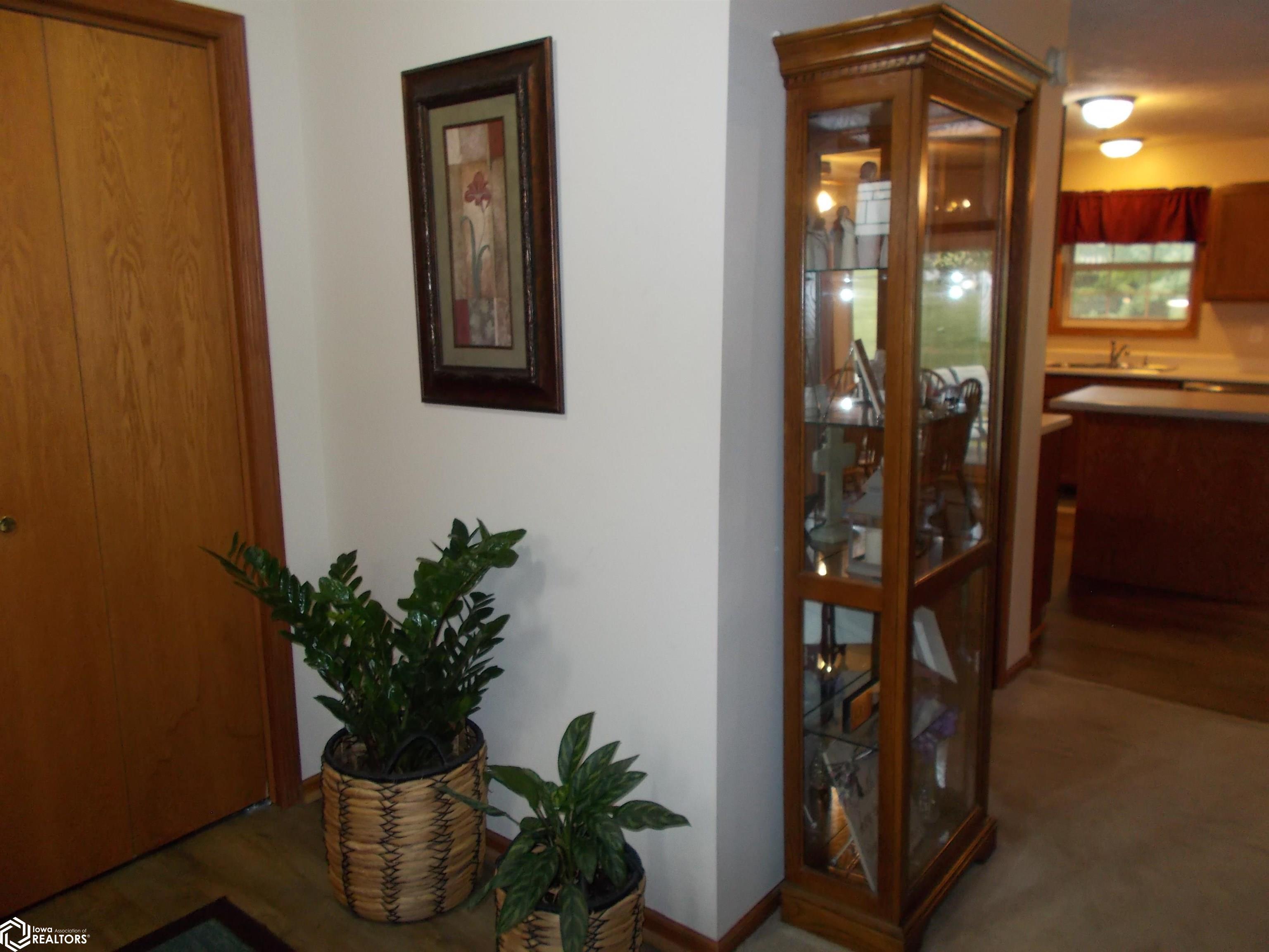 1100 N Pine Street, Creston, Iowa image 12