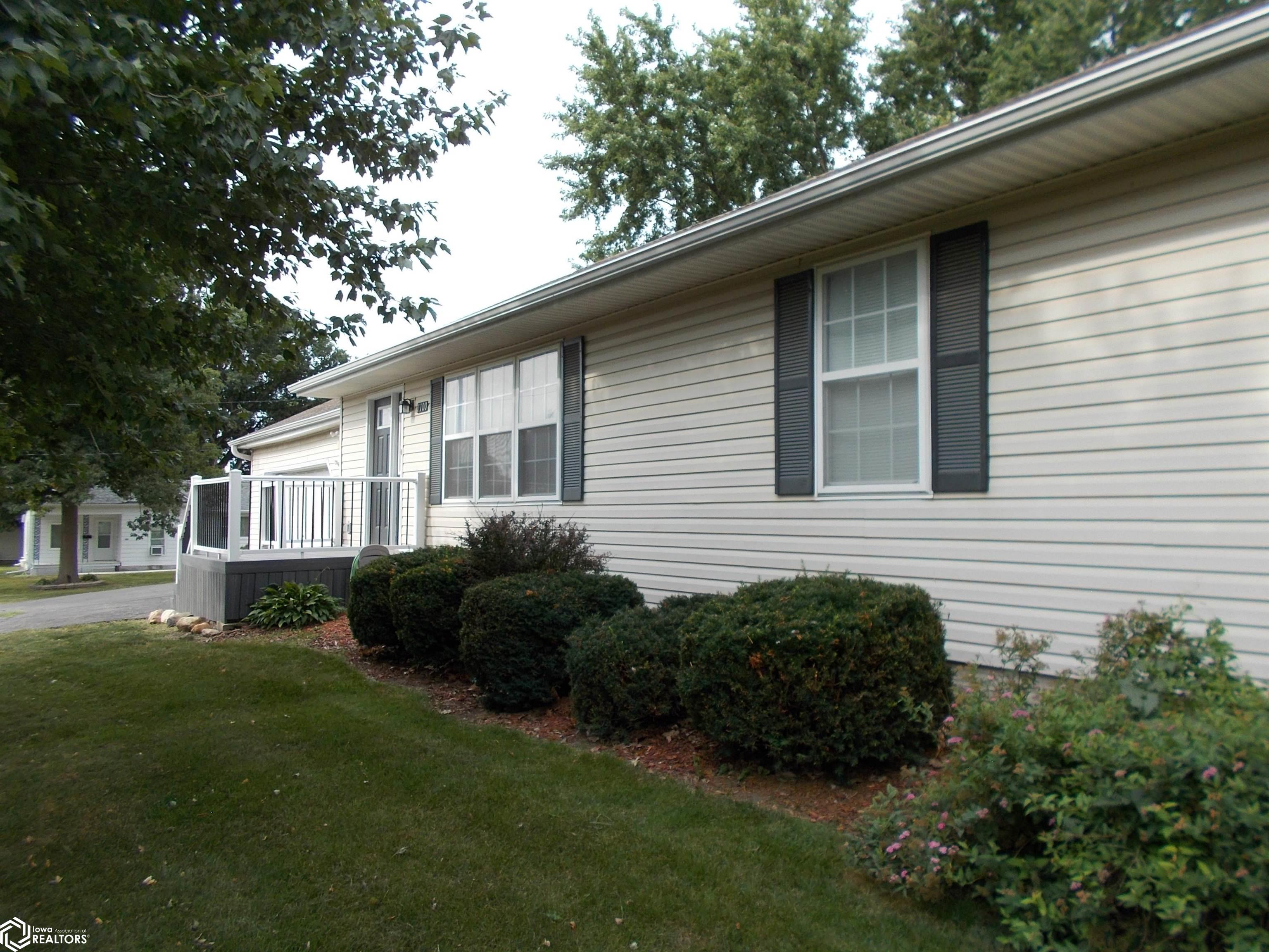 1100 N Pine Street, Creston, Iowa image 4