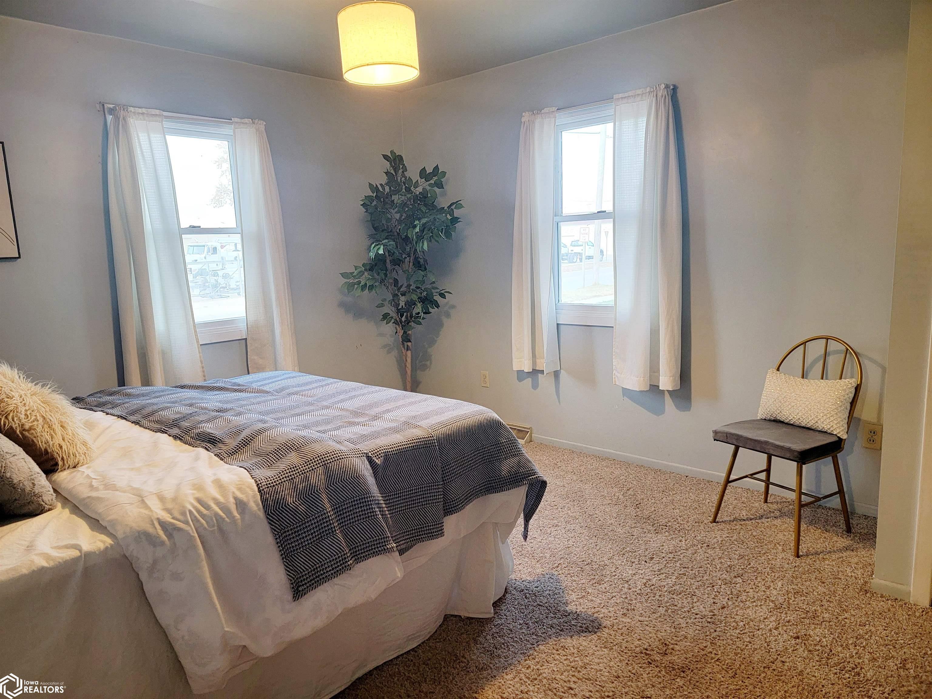 255 W 3rd Street, Garner, Iowa image 16