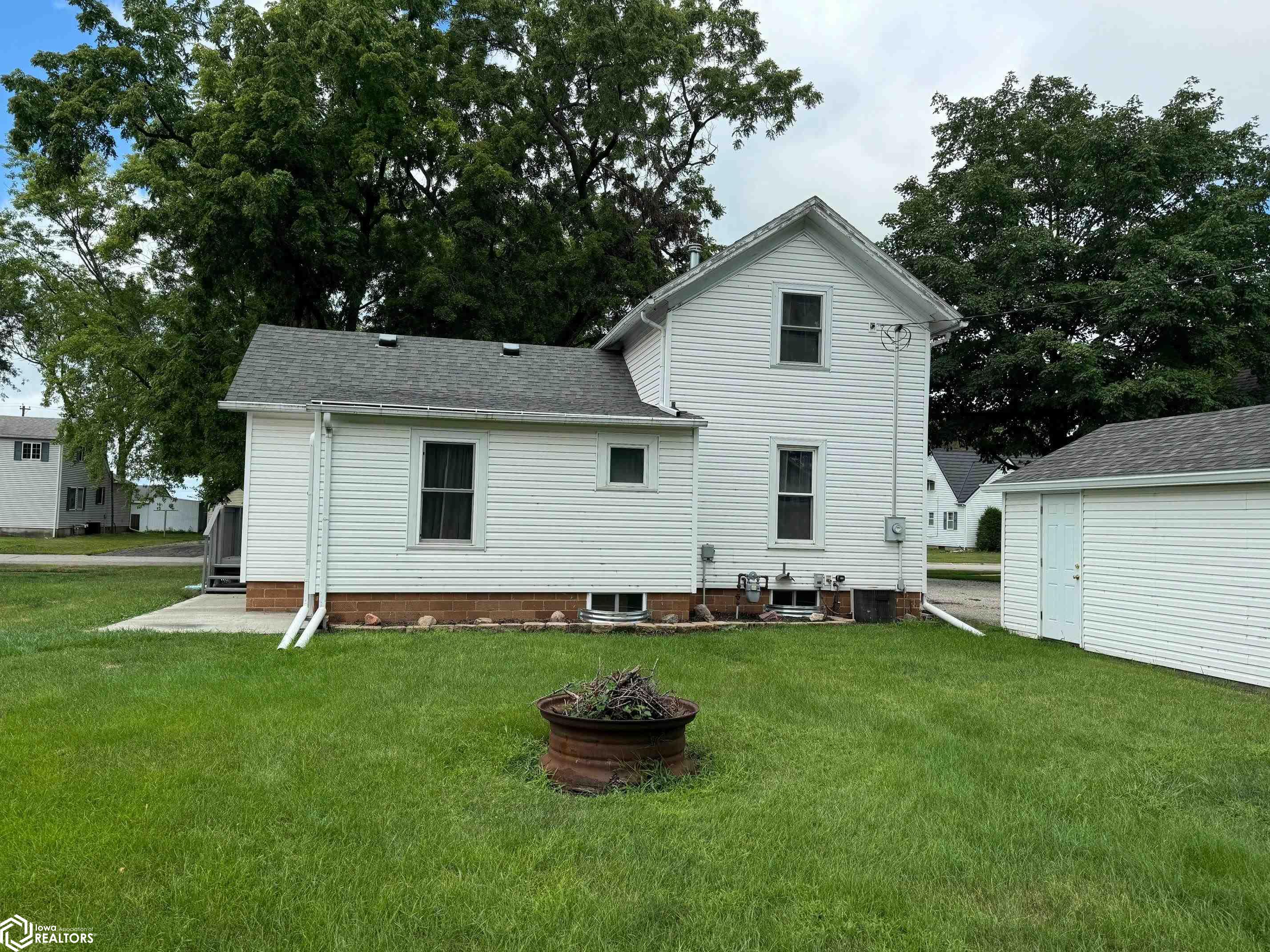 517 7th Street, Whittemore, Iowa image 9