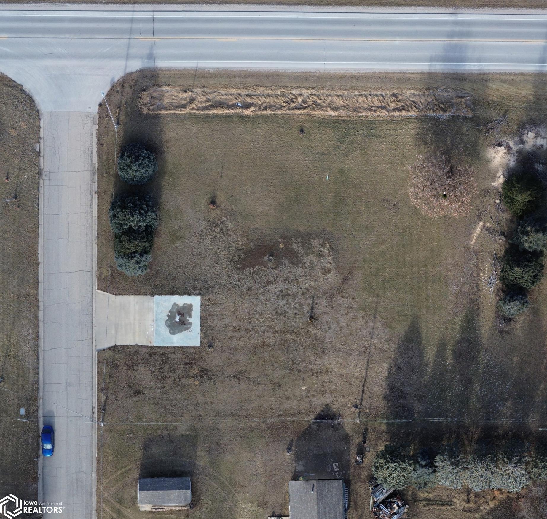 100 Sherman, Ackley, Iowa image 3