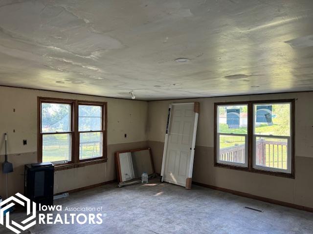 406 Jackson Street, Gravity, Iowa image 2