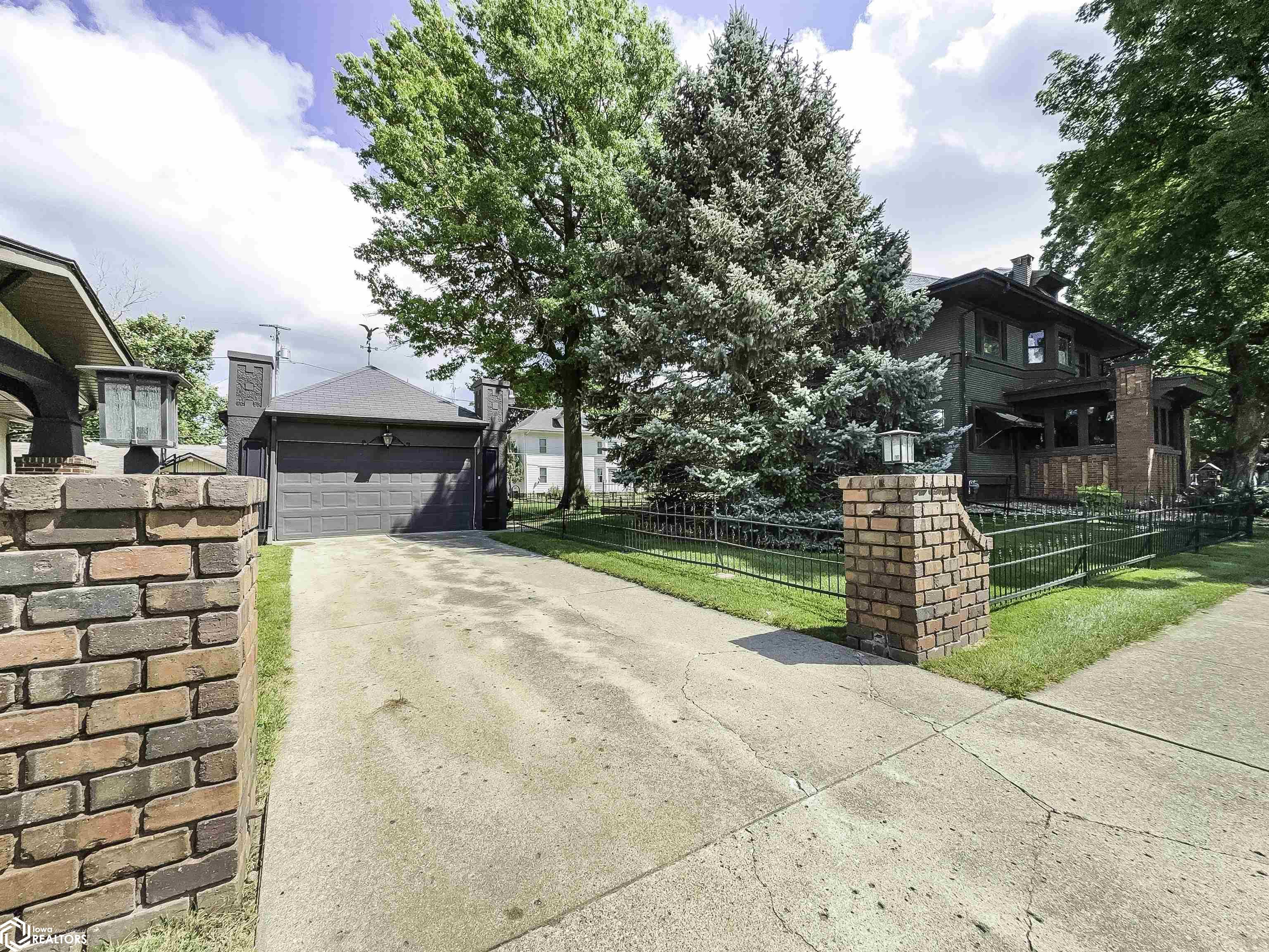 102 1st Avenue, Hampton, Iowa image 2