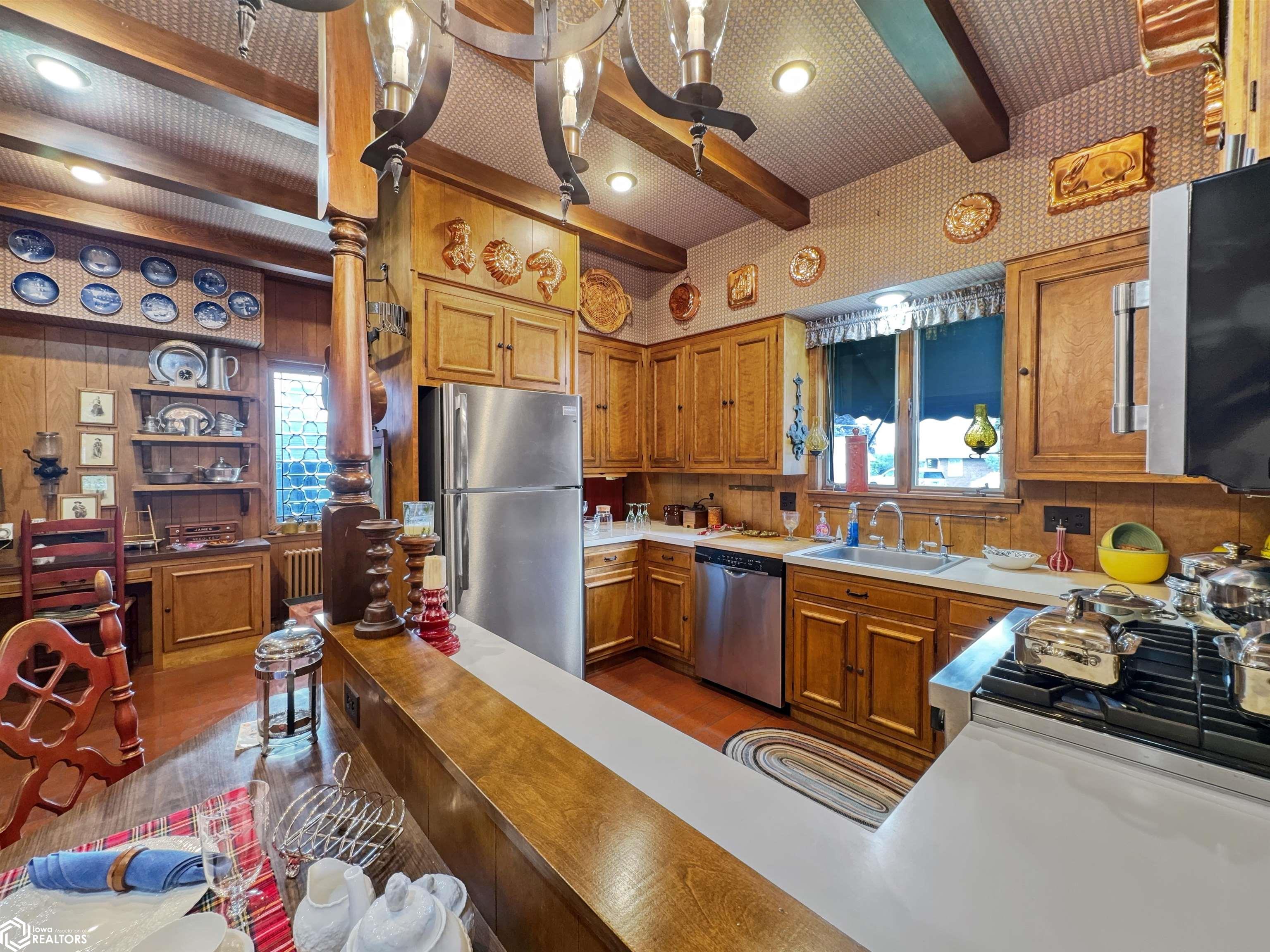 102 1st Avenue, Hampton, Iowa image 6