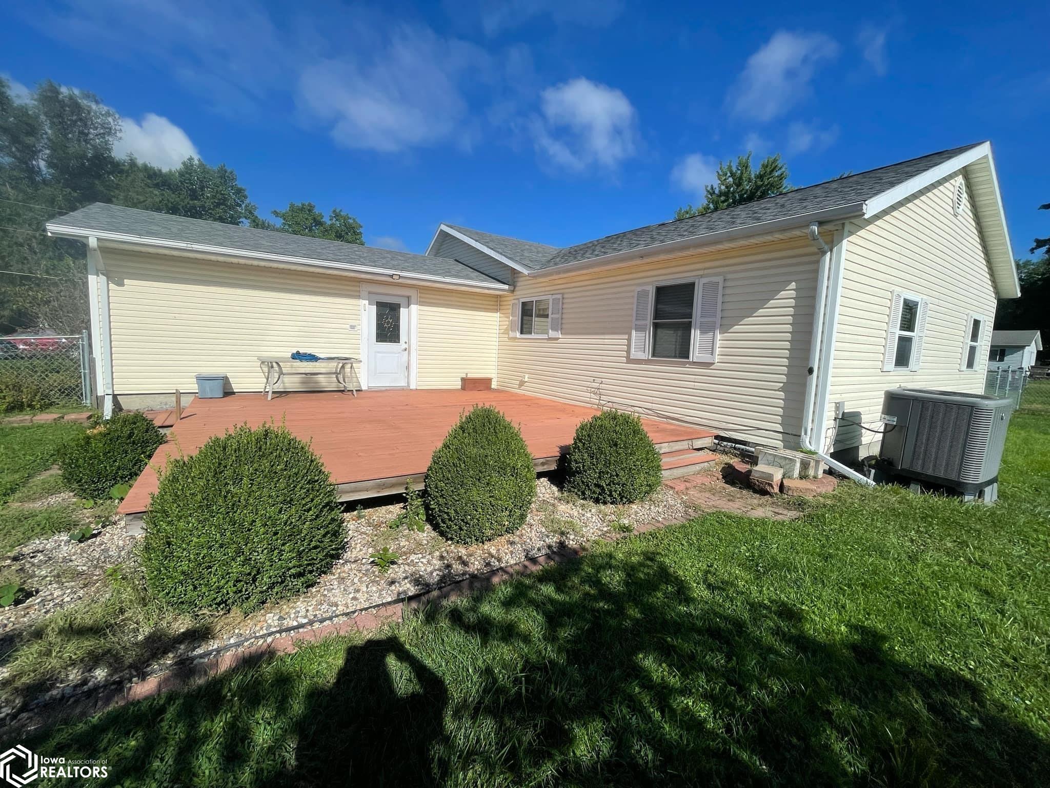 707 S 19th Street, Centerville, Iowa image 3