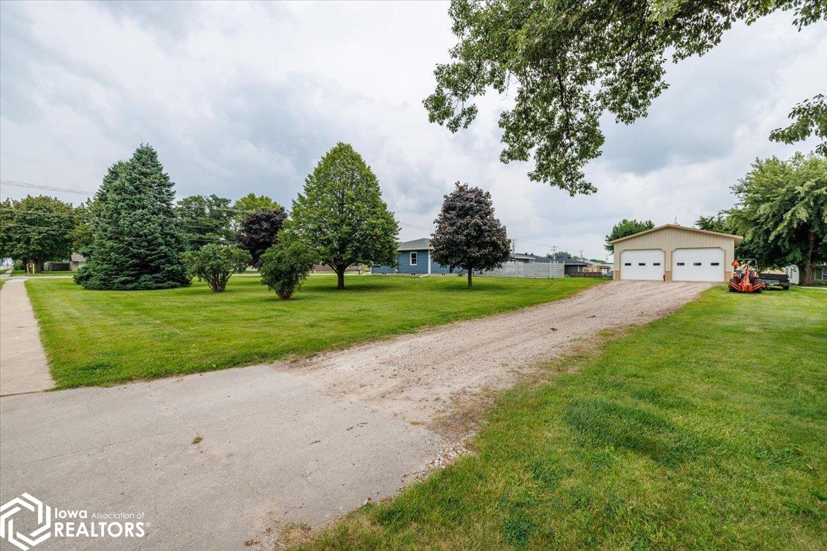 1900 6th Avenue, Grinnell, Iowa image 38