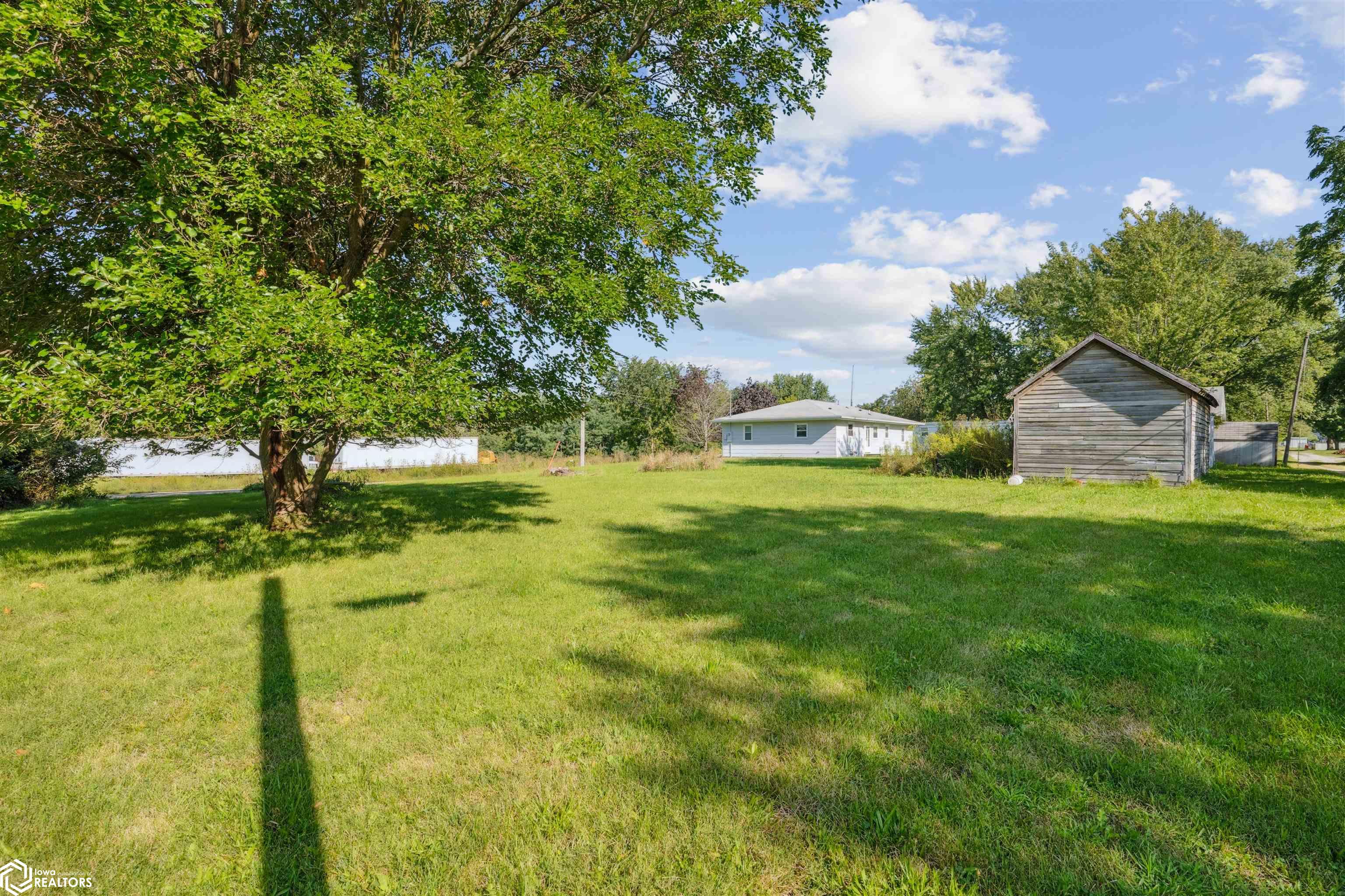 409 S 17th Street, Fairfield, Iowa image 25