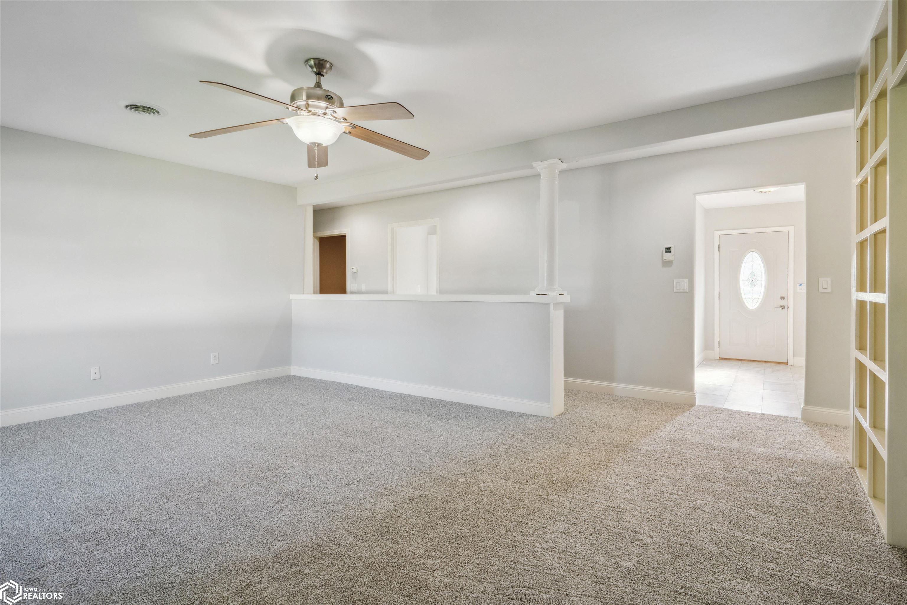 409 S 17th Street, Fairfield, Iowa image 6
