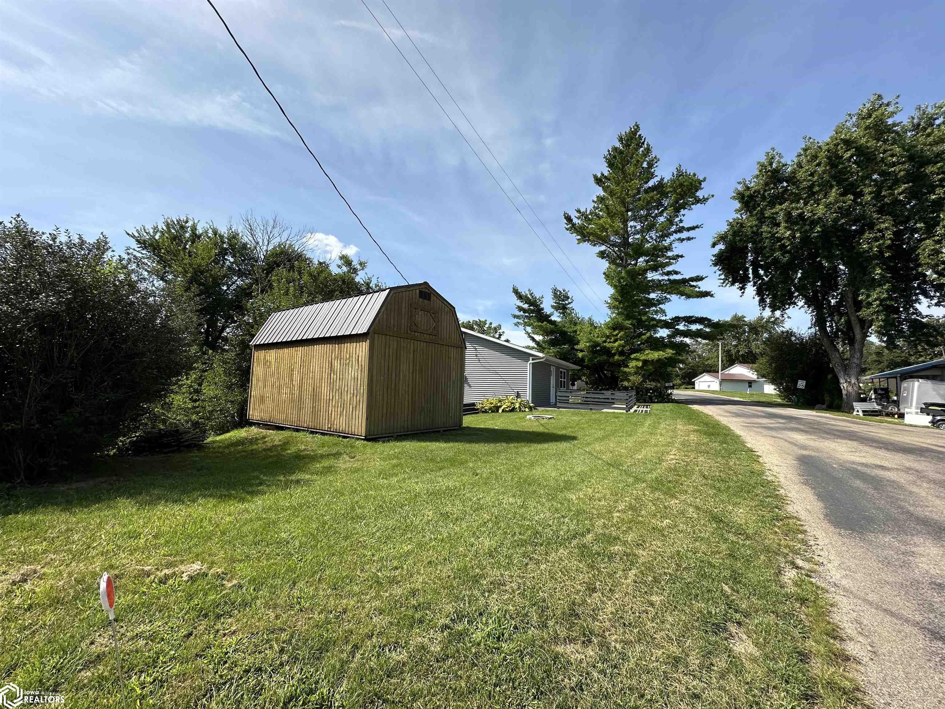 5232 Skyline Drive, Brooklyn, Iowa image 13