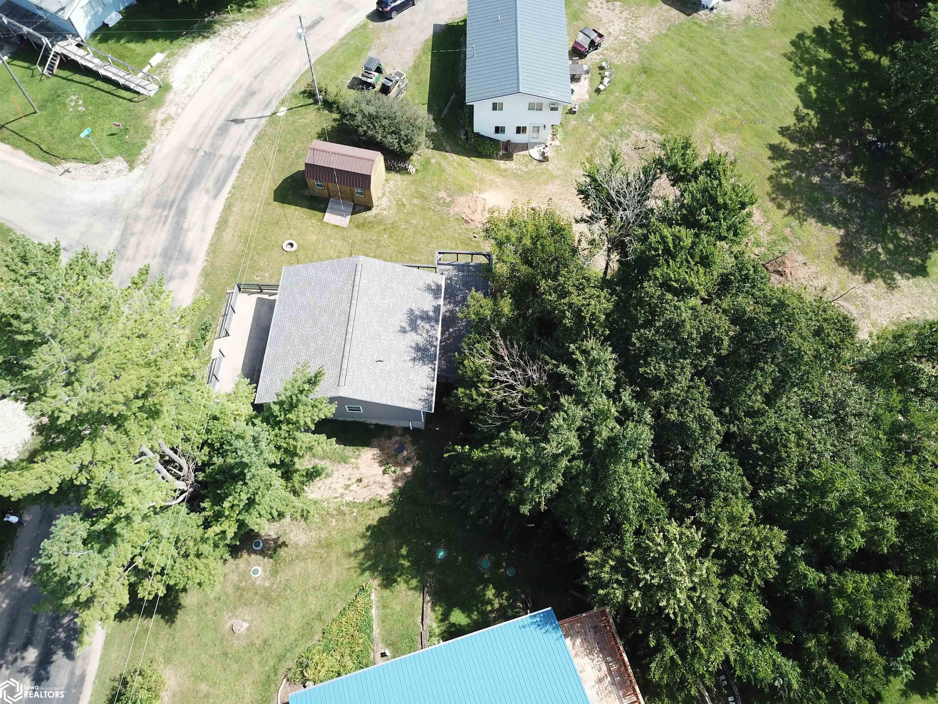 5232 Skyline Drive, Brooklyn, Iowa image 29