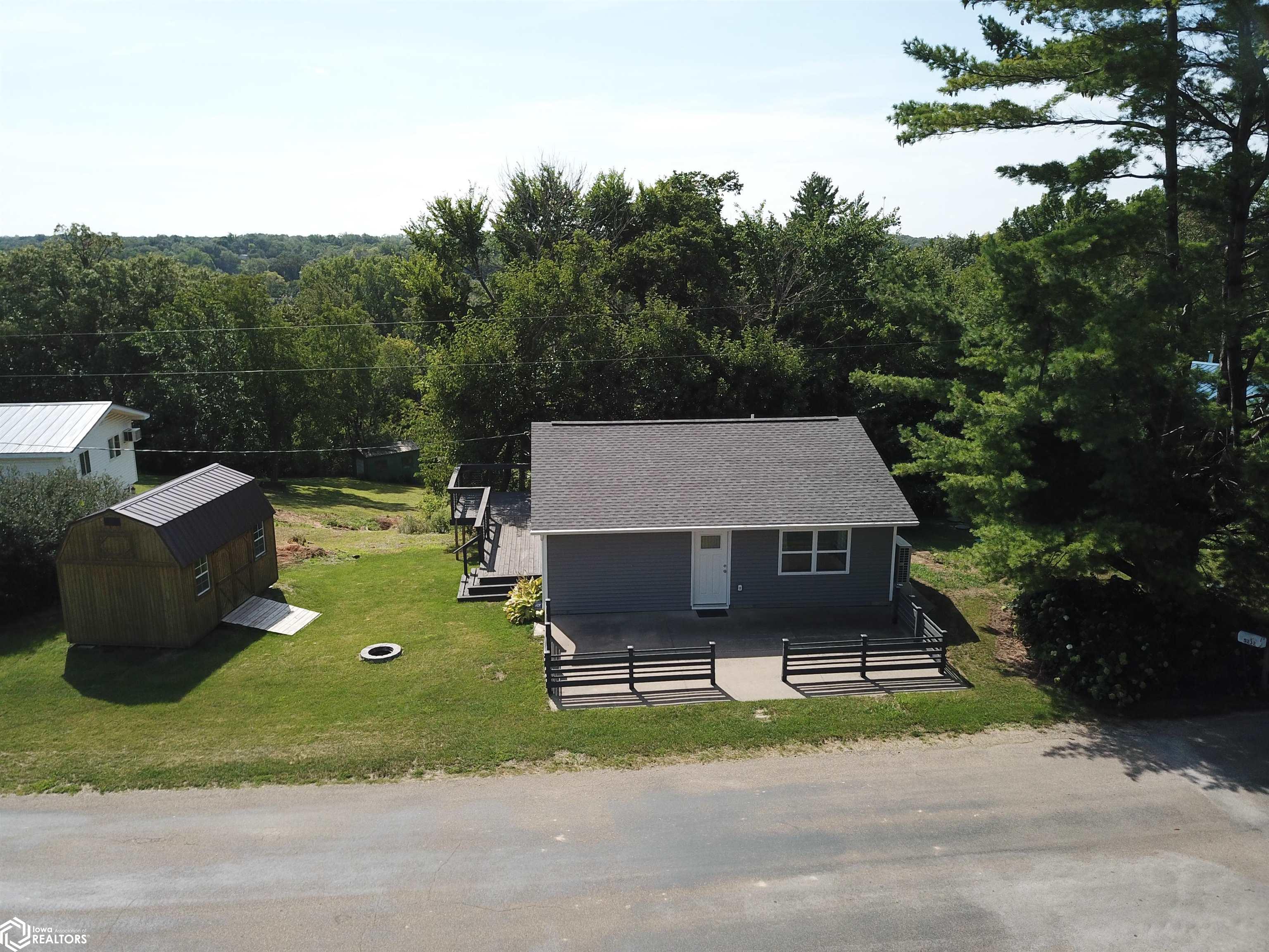 5232 Skyline Drive, Brooklyn, Iowa image 36